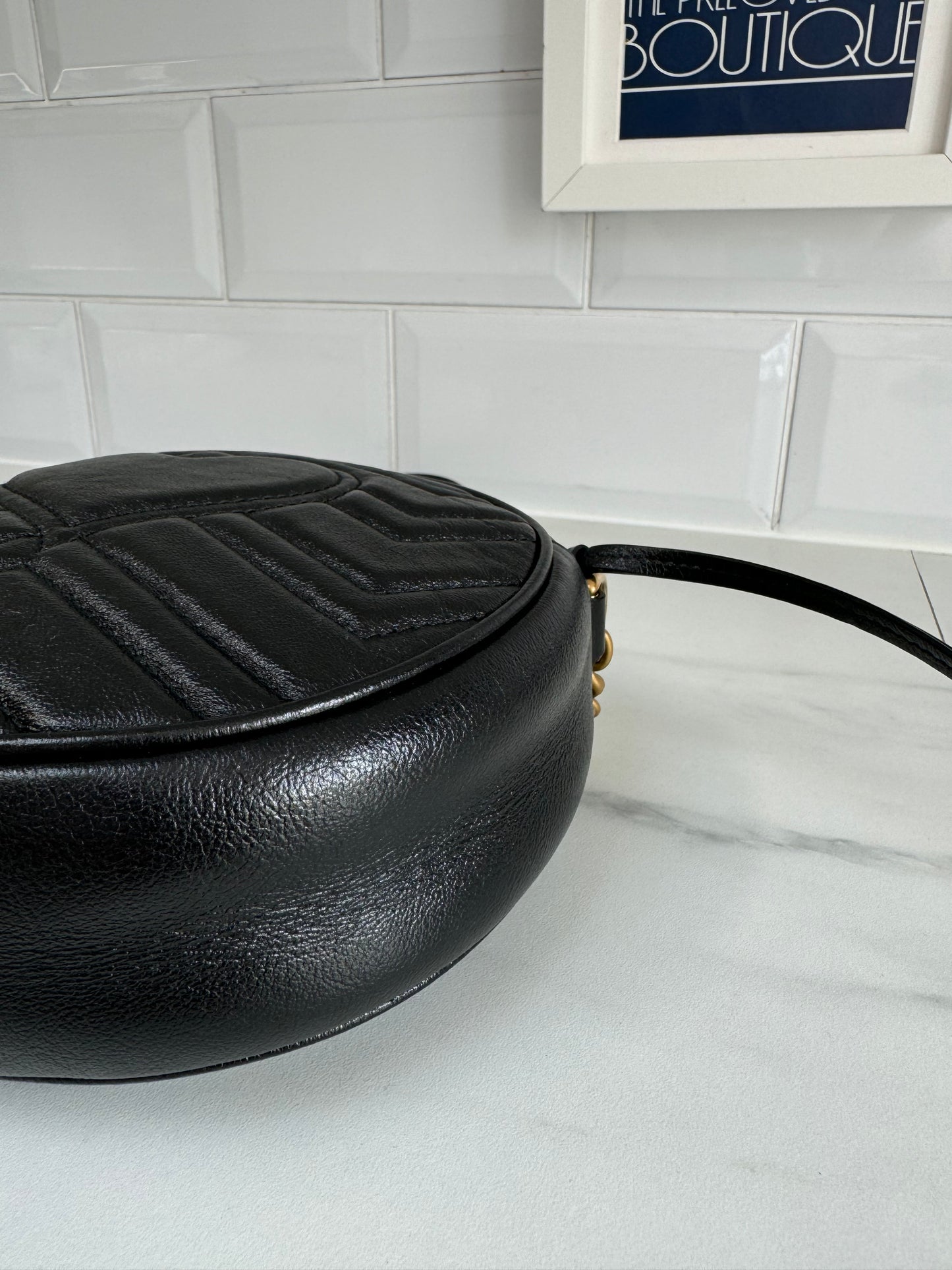 Gucci Marmont Matelassé Mini Round Bag - Black