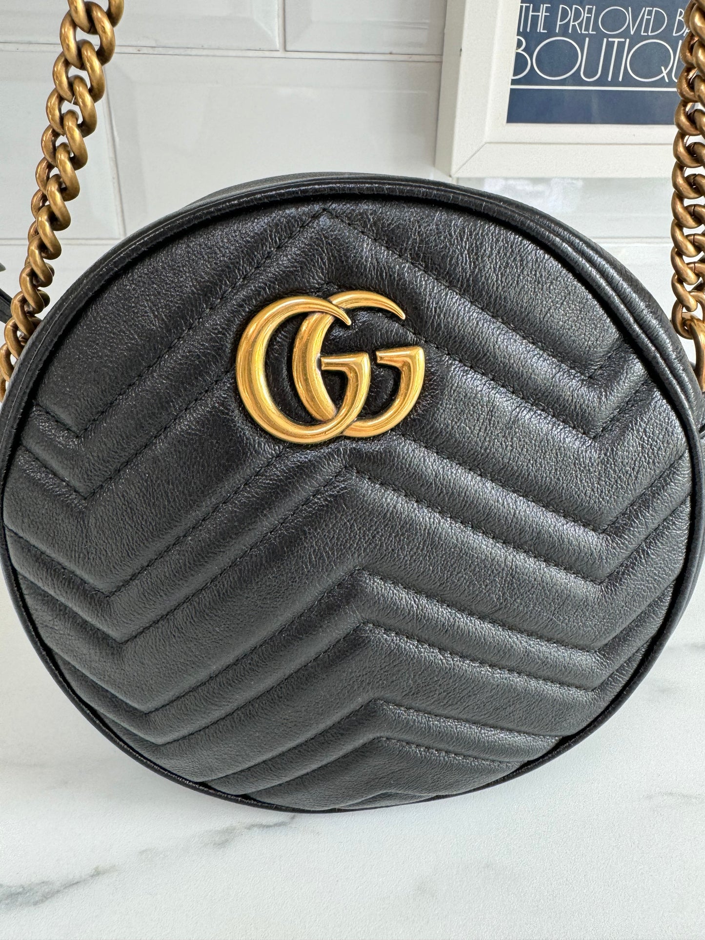 Gucci Marmont Matelassé Mini Round Bag - Black