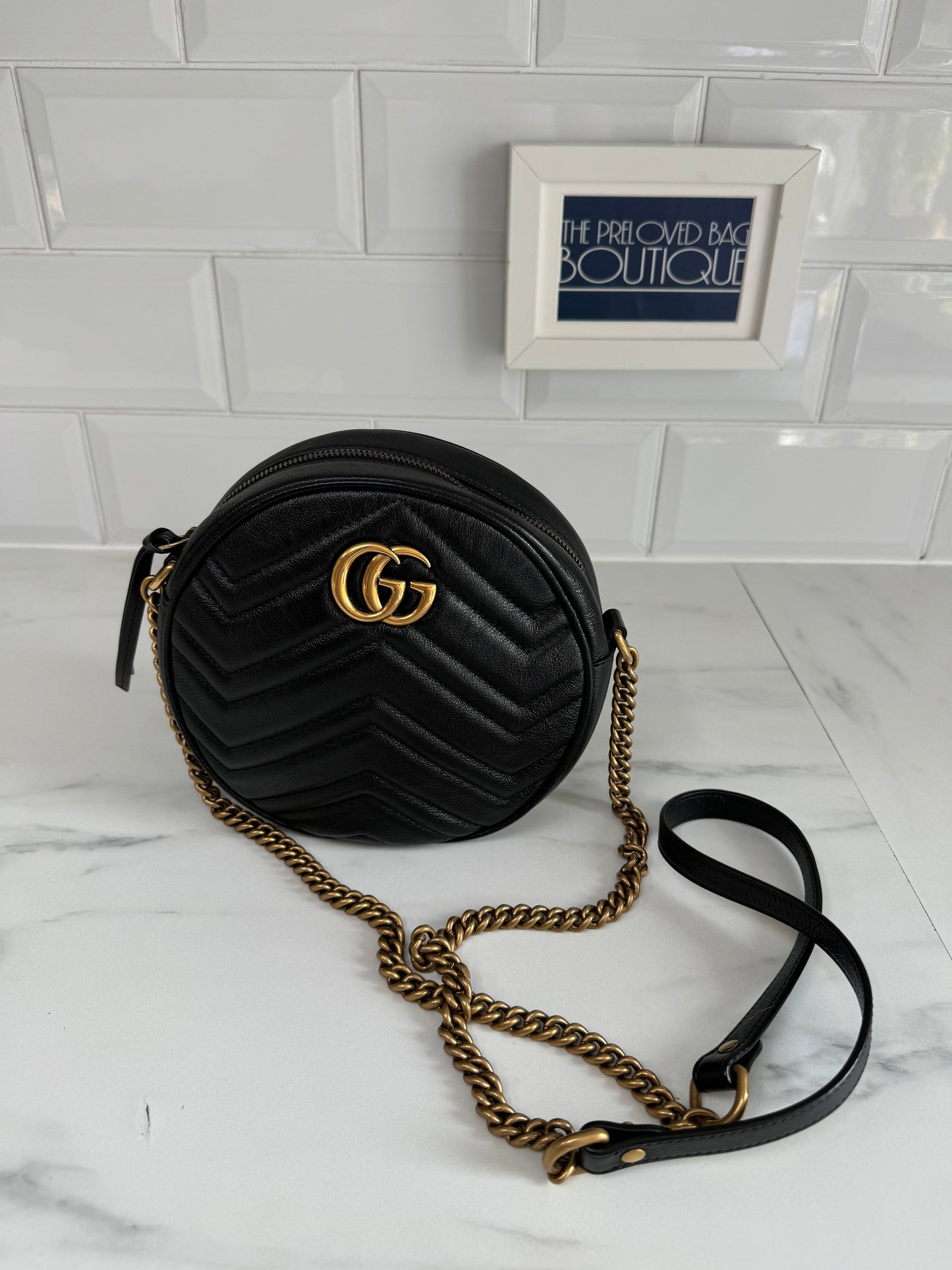Gucci Marmont Matelassé Mini Round Bag - Black