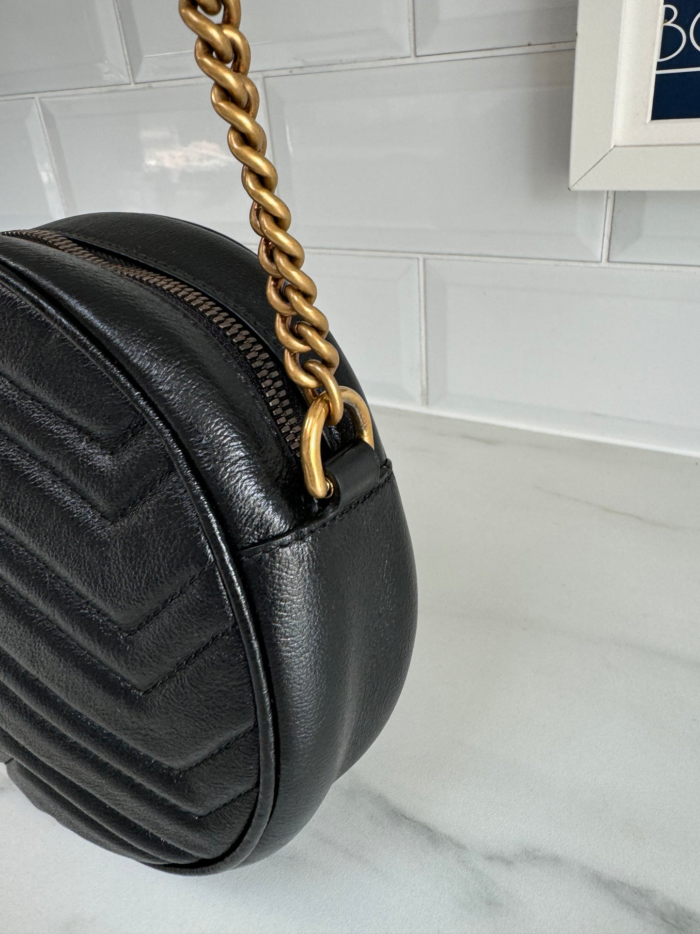 Gucci Marmont Matelassé Mini Round Bag - Black
