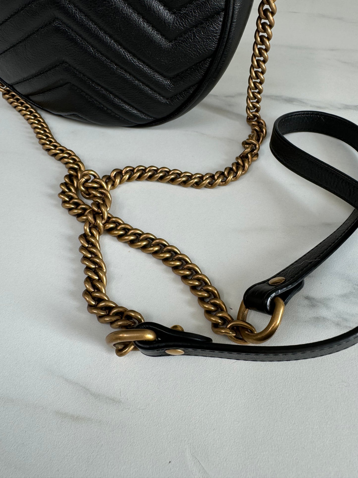 Gucci Marmont Matelassé Mini Round Bag - Black