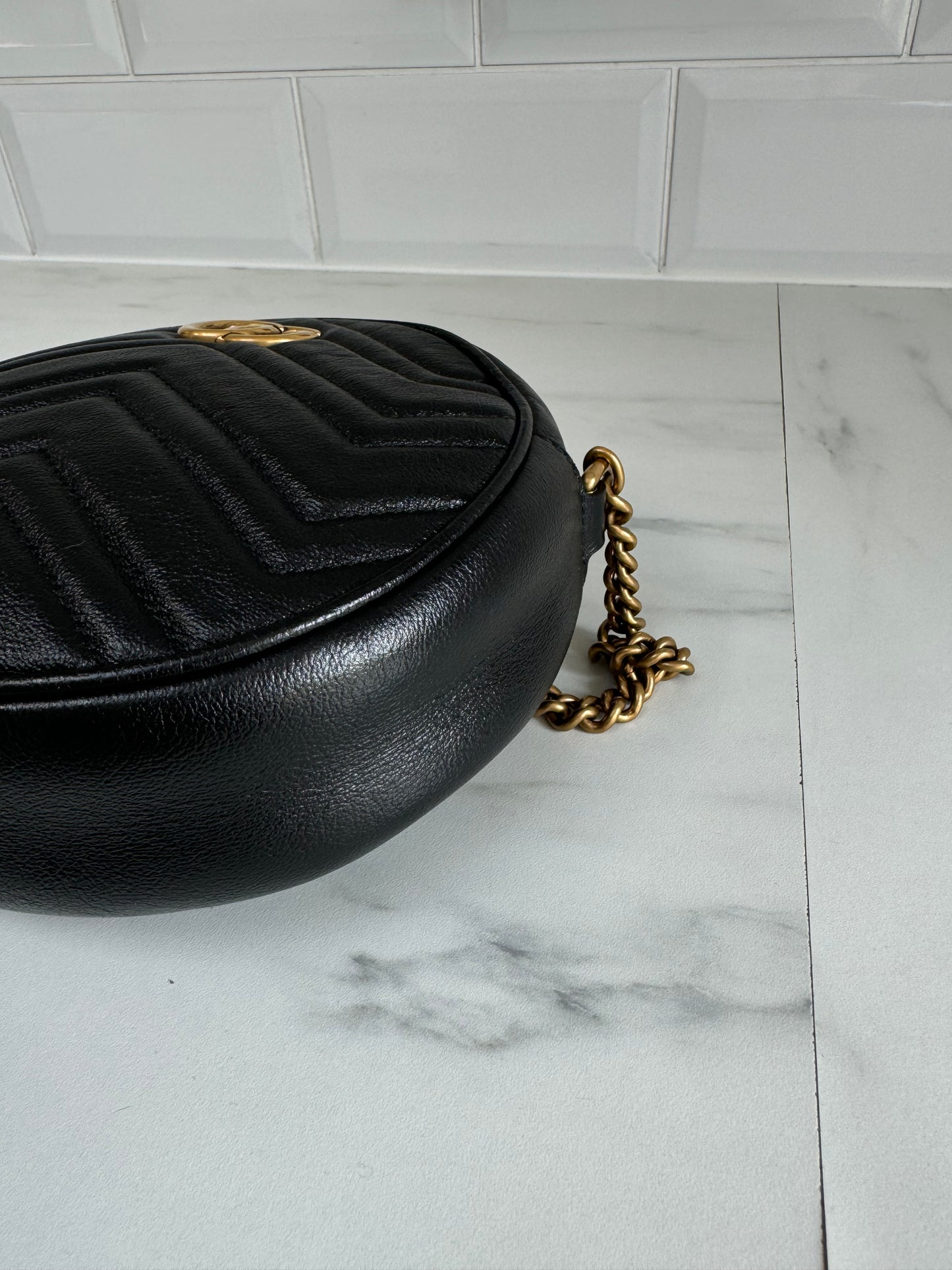 Gucci Marmont Matelassé Mini Round Bag - Black