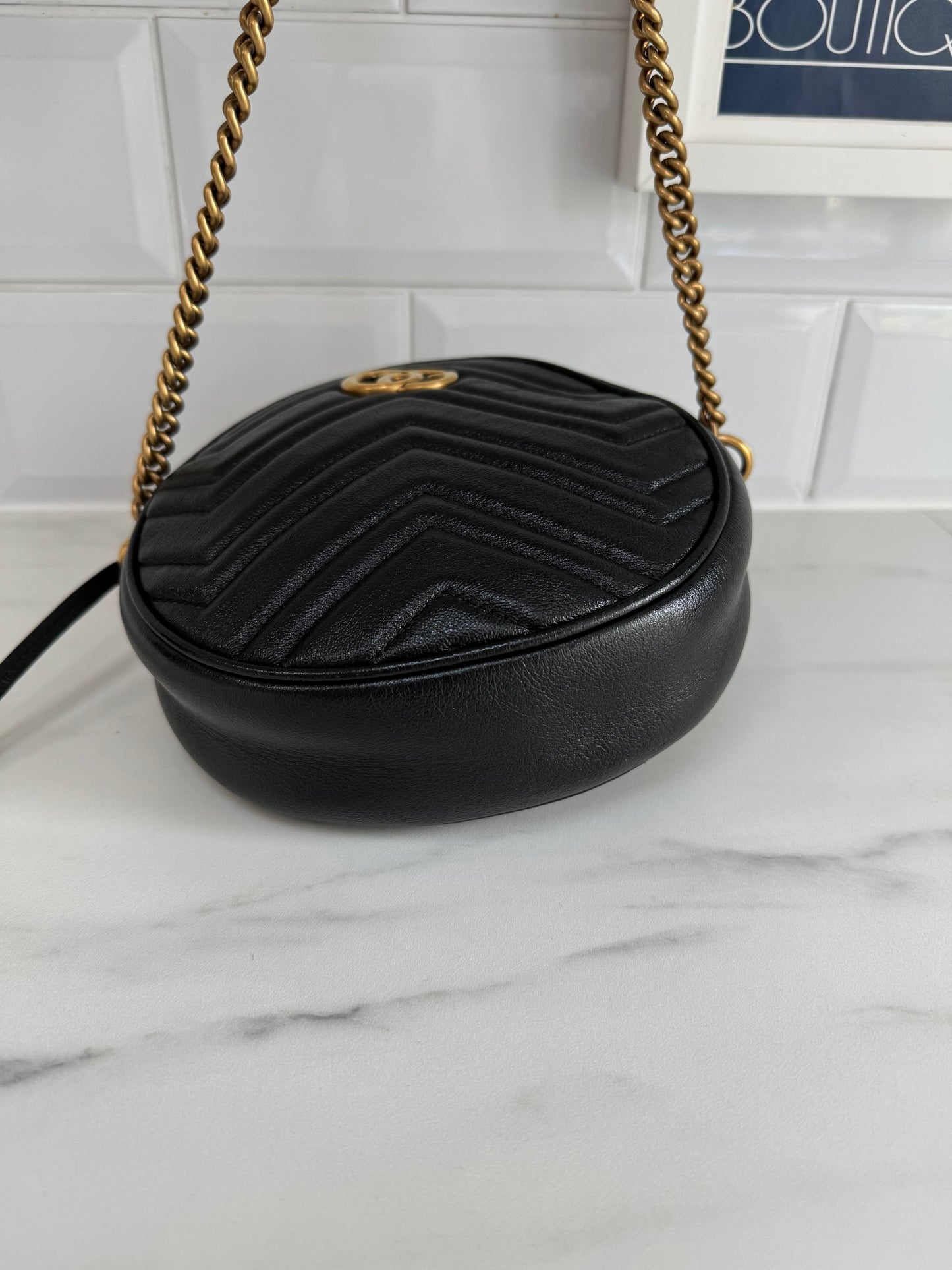 Gucci GG Marmont Matelassé Mini Round Bag - Black