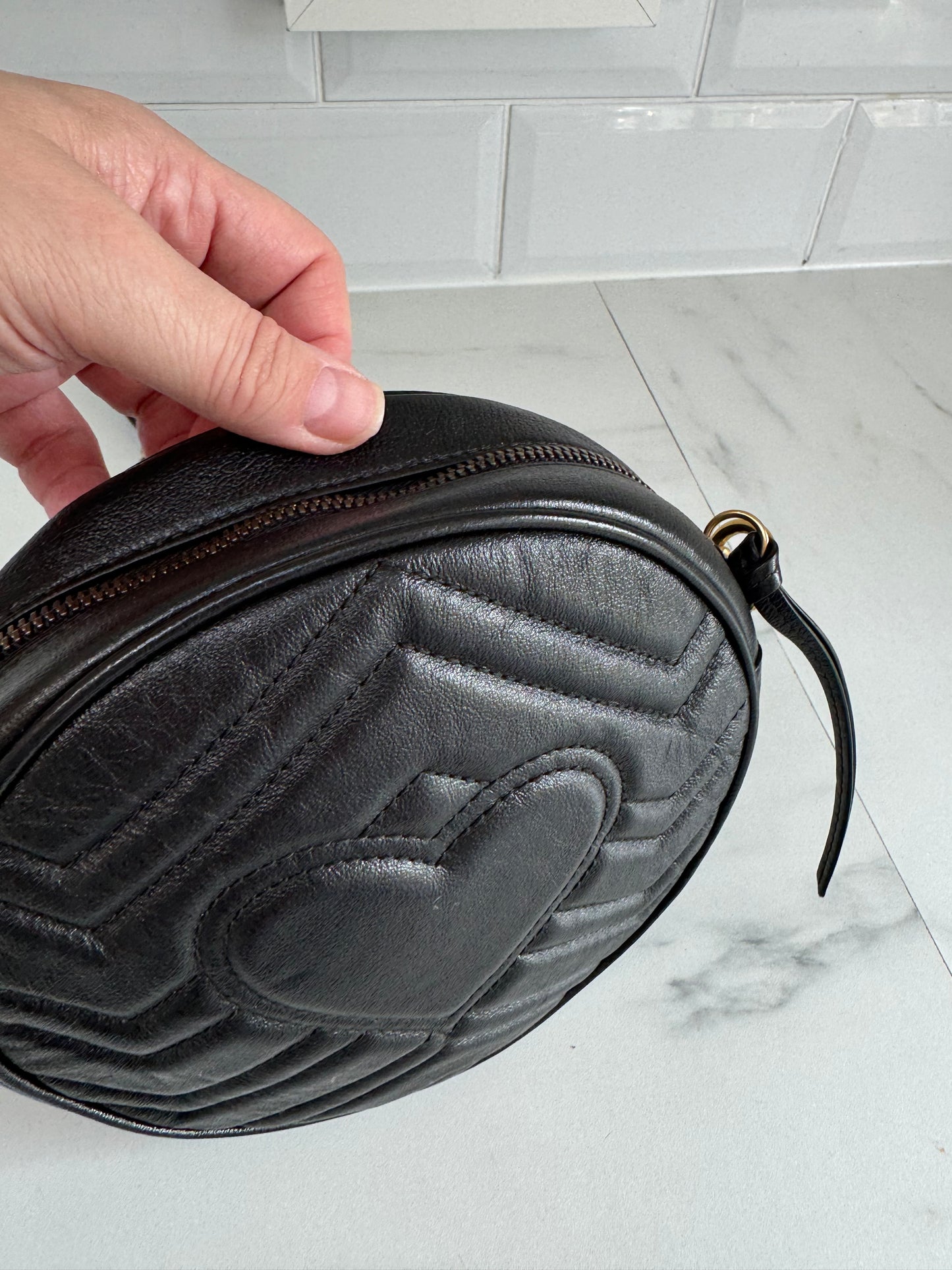 Gucci Marmont Matelassé Mini Round Bag - Black