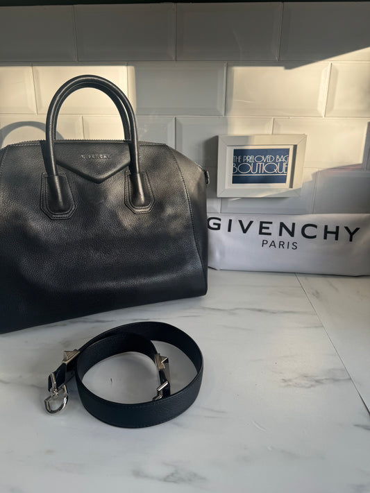 Givenchy Antigona - Black