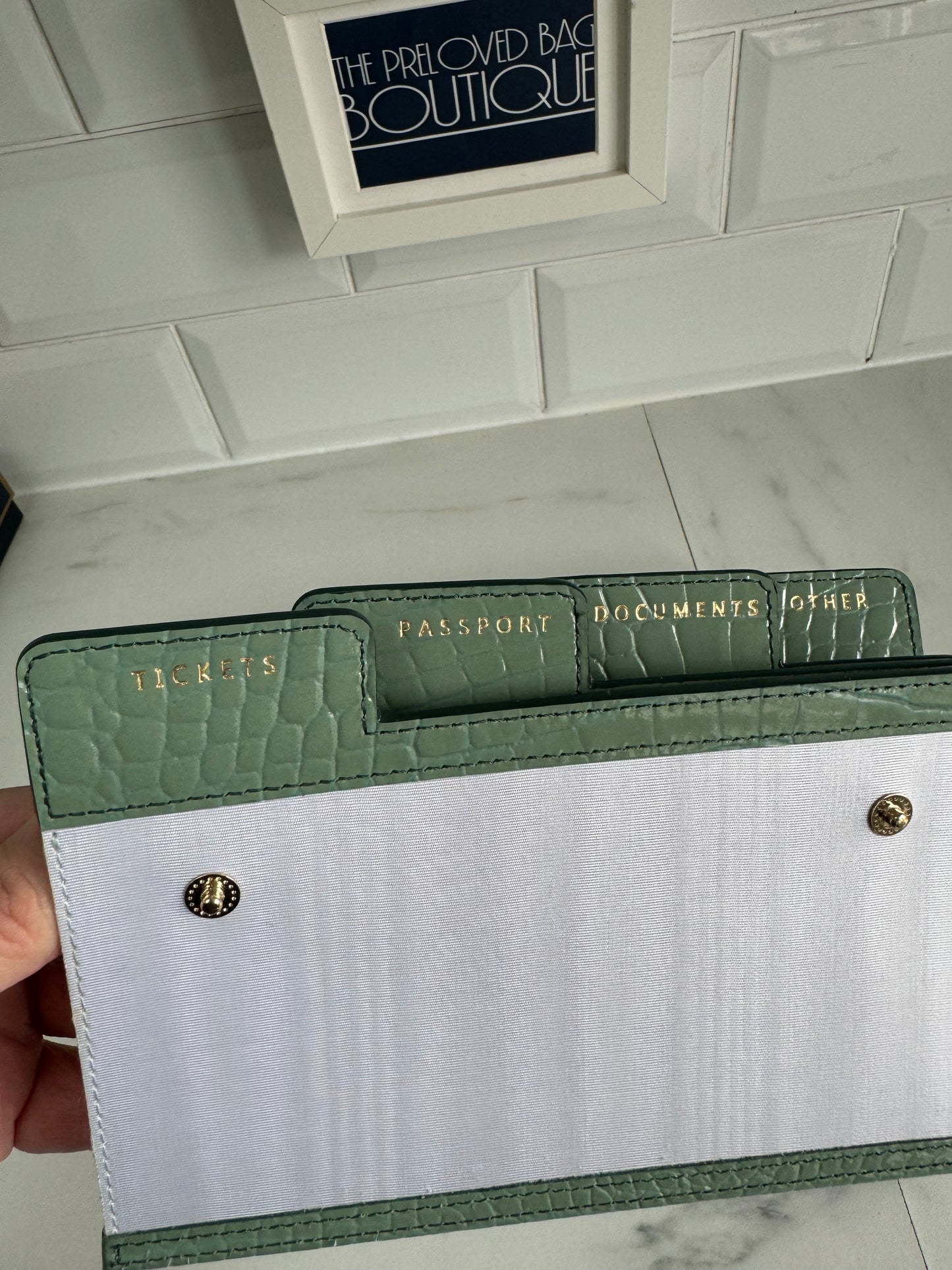 Aspinal of London Travel wallet & Card Holder - Green