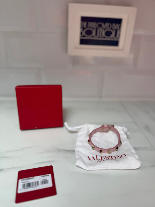 Valentino Garavani Vitello Rockstud  Leather Bracelet - Soft Pink