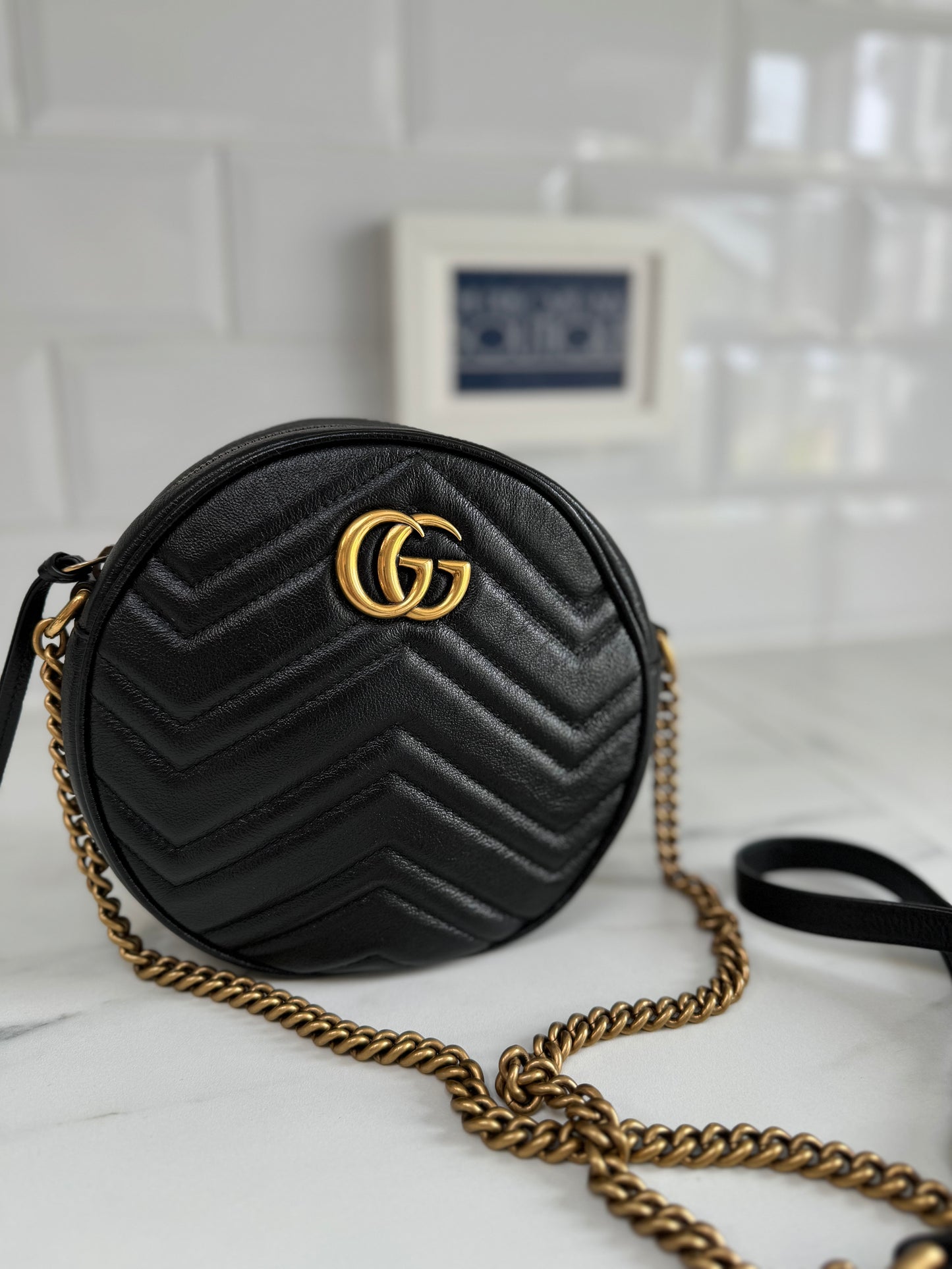 Gucci Marmont Matelassé Mini Round Bag - Black