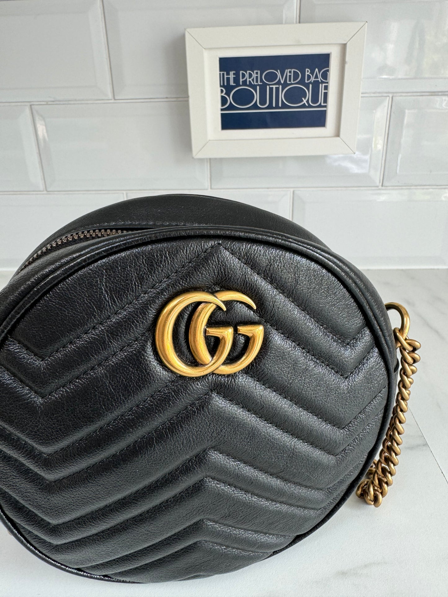 Gucci Marmont Matelassé Mini Round Bag - Black
