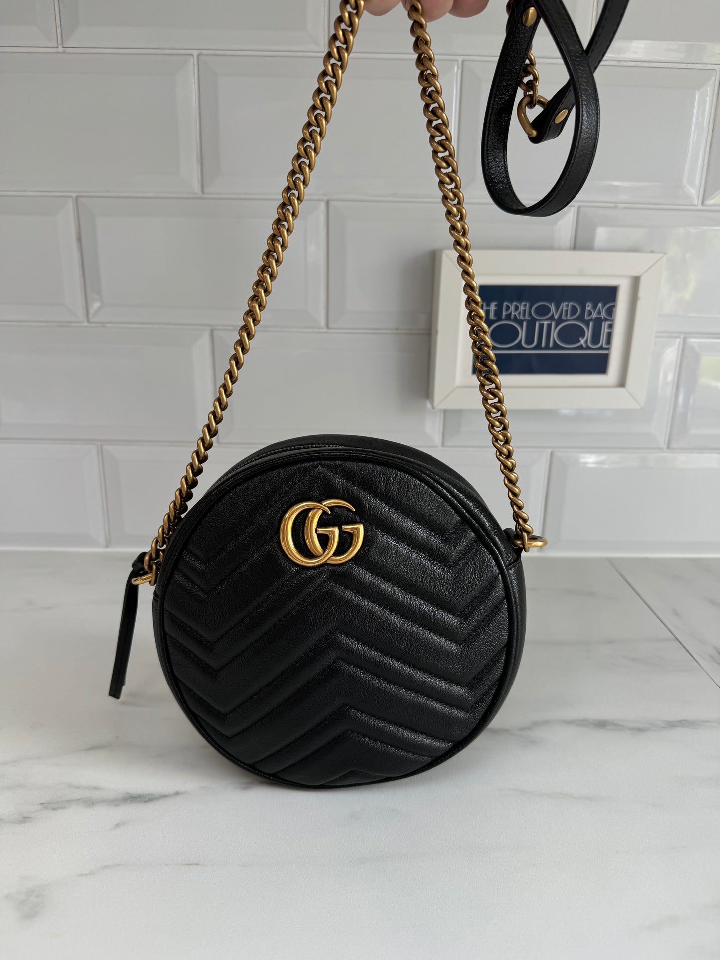 Gucci Marmont Matelassé Mini Round Bag - Black