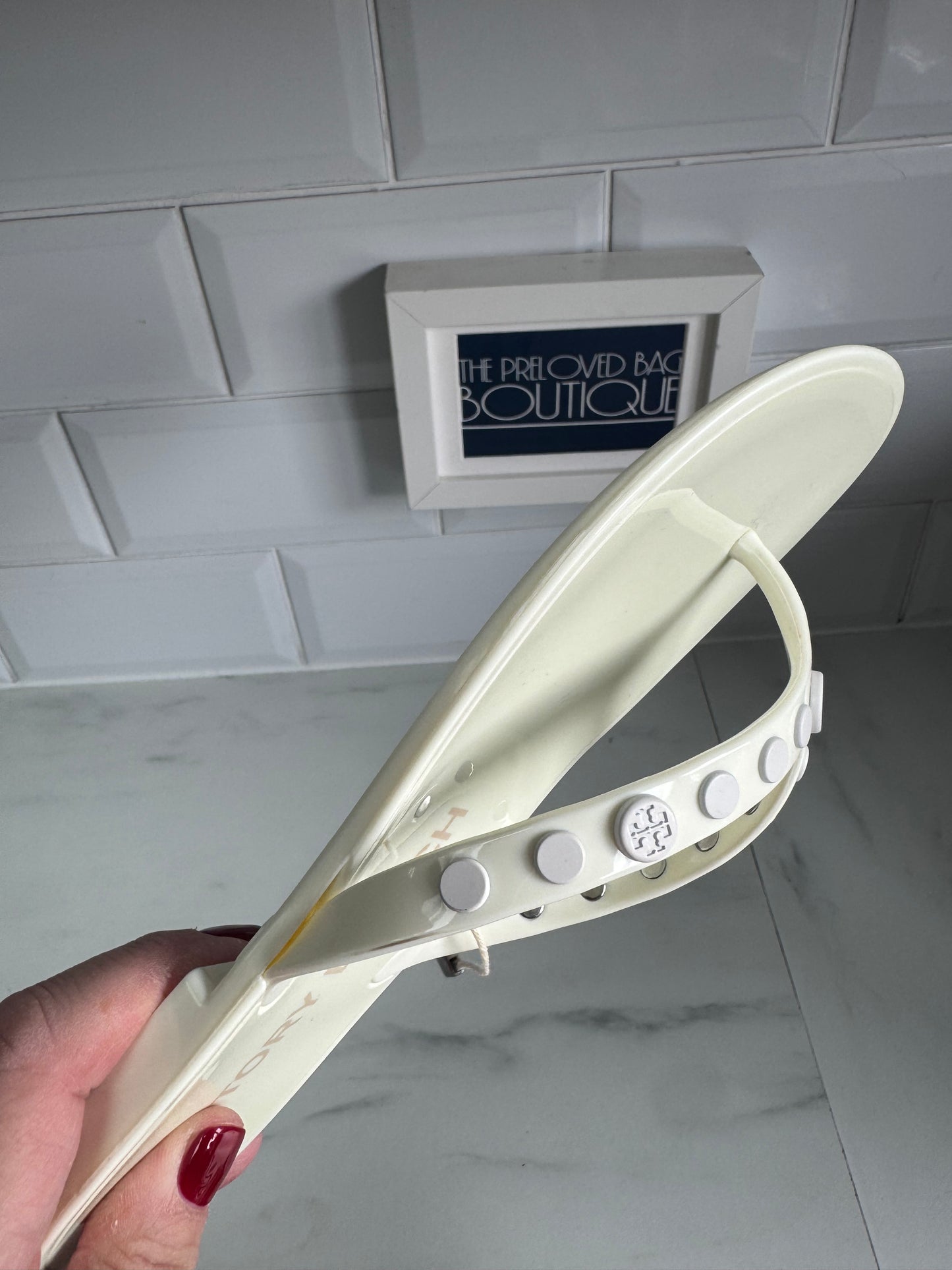 Tory Birch Flip Flops - White