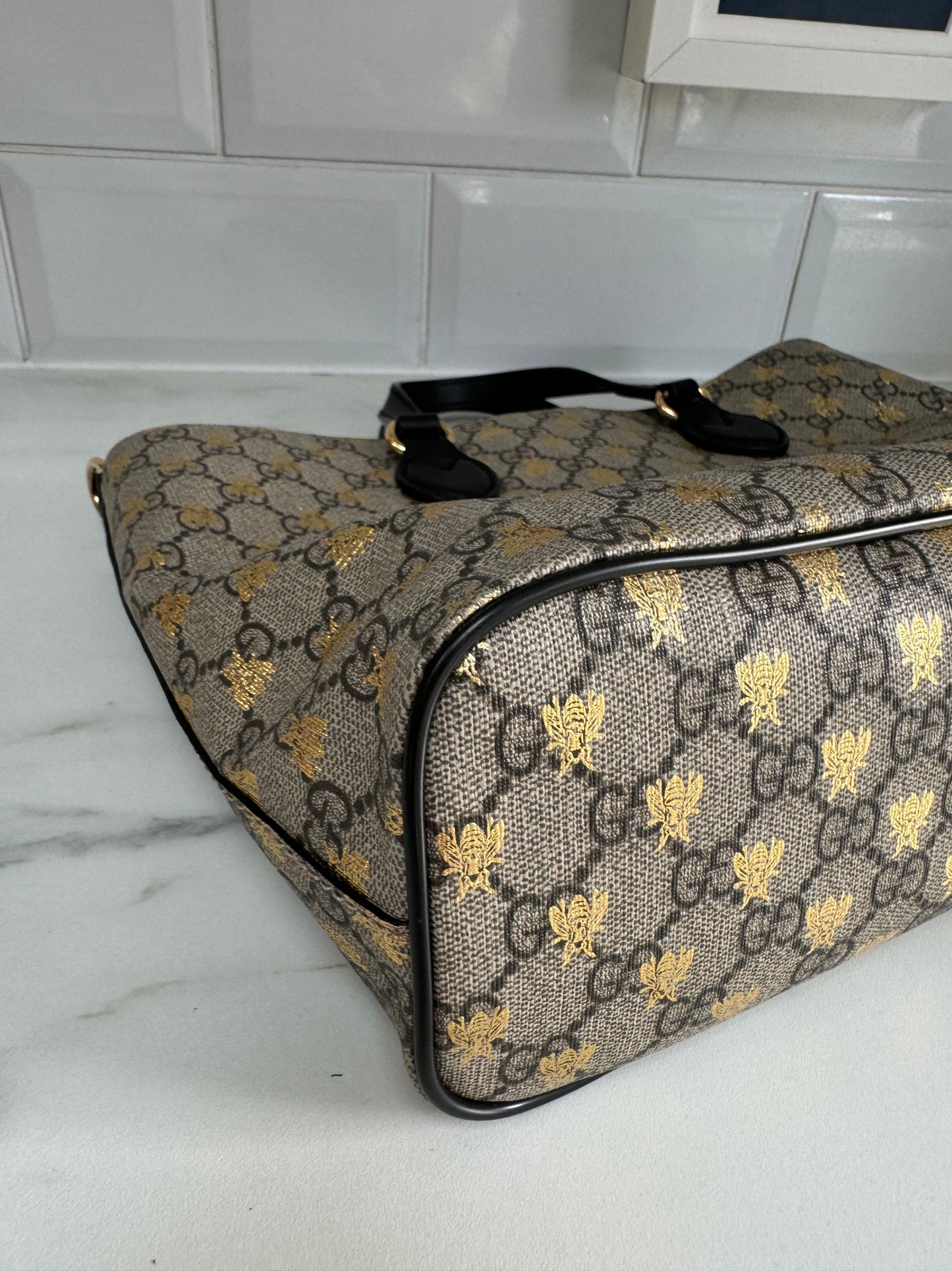 Gucci Limited Edition GGMonogram Supreme Bees Tote - Brown & Gold