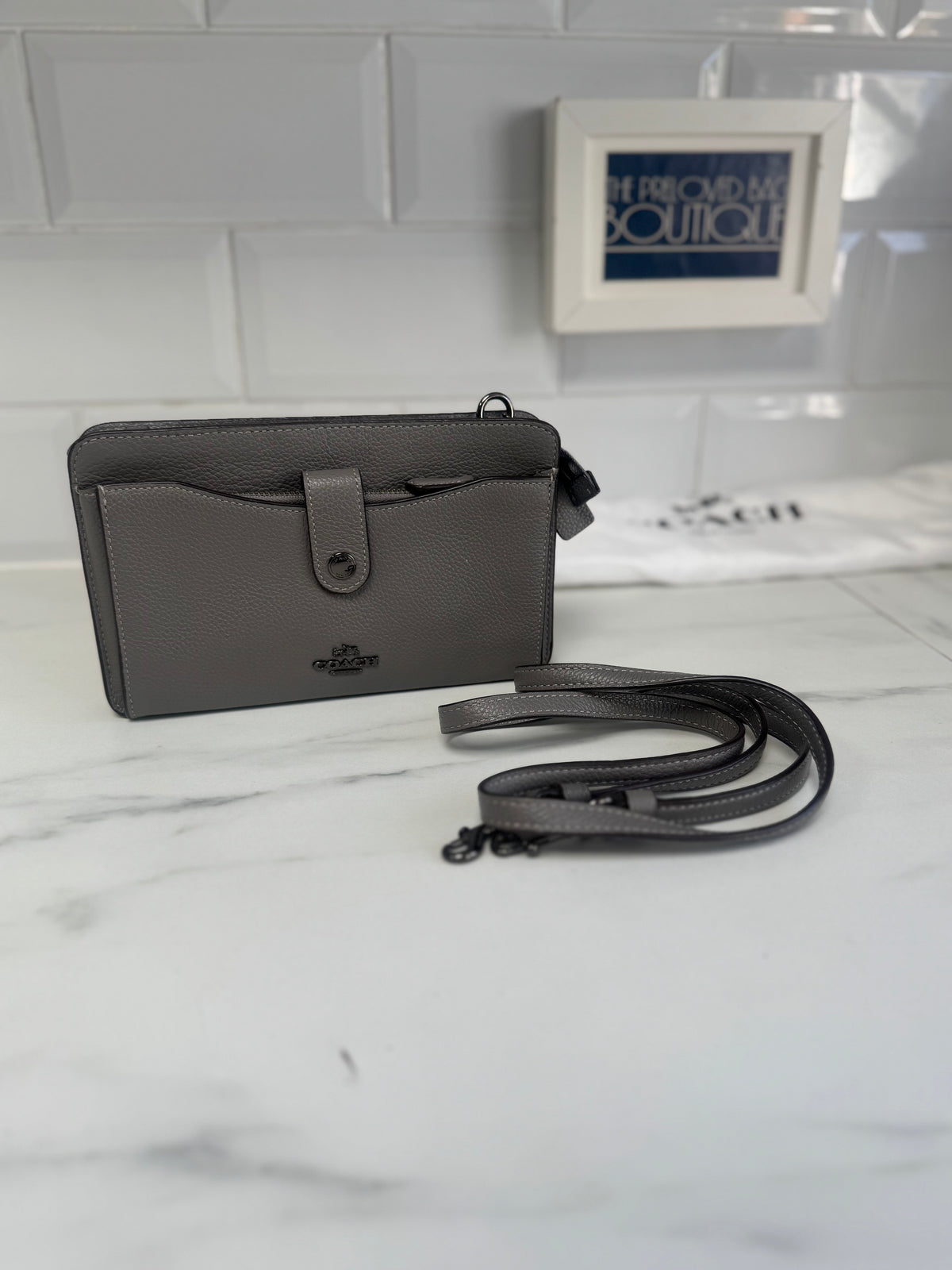 Coach Noa - Grey