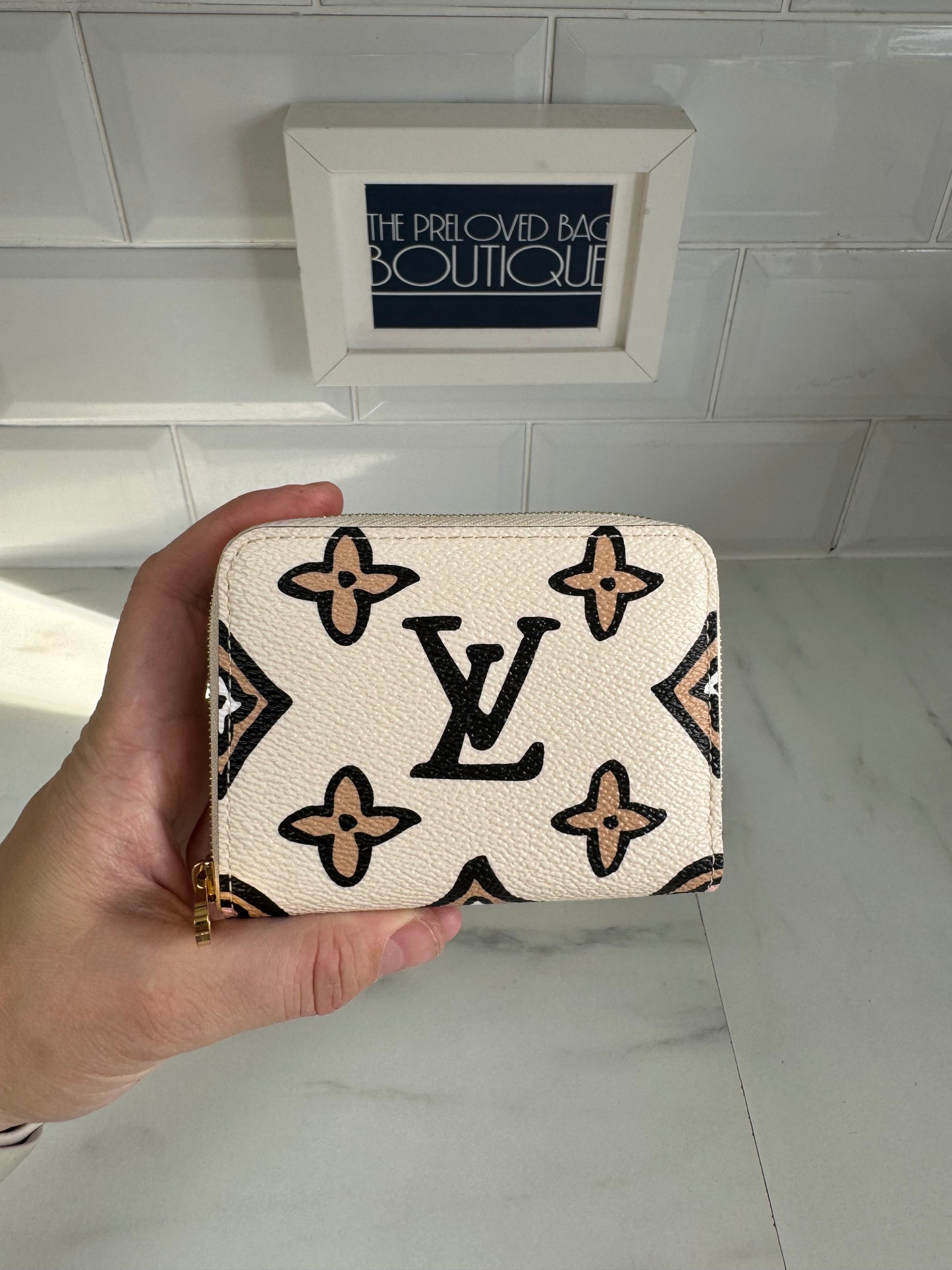 Louis Vuitton Limited Edition Giant Monogram Wild At Heart Zippy Coin Purse - Creme