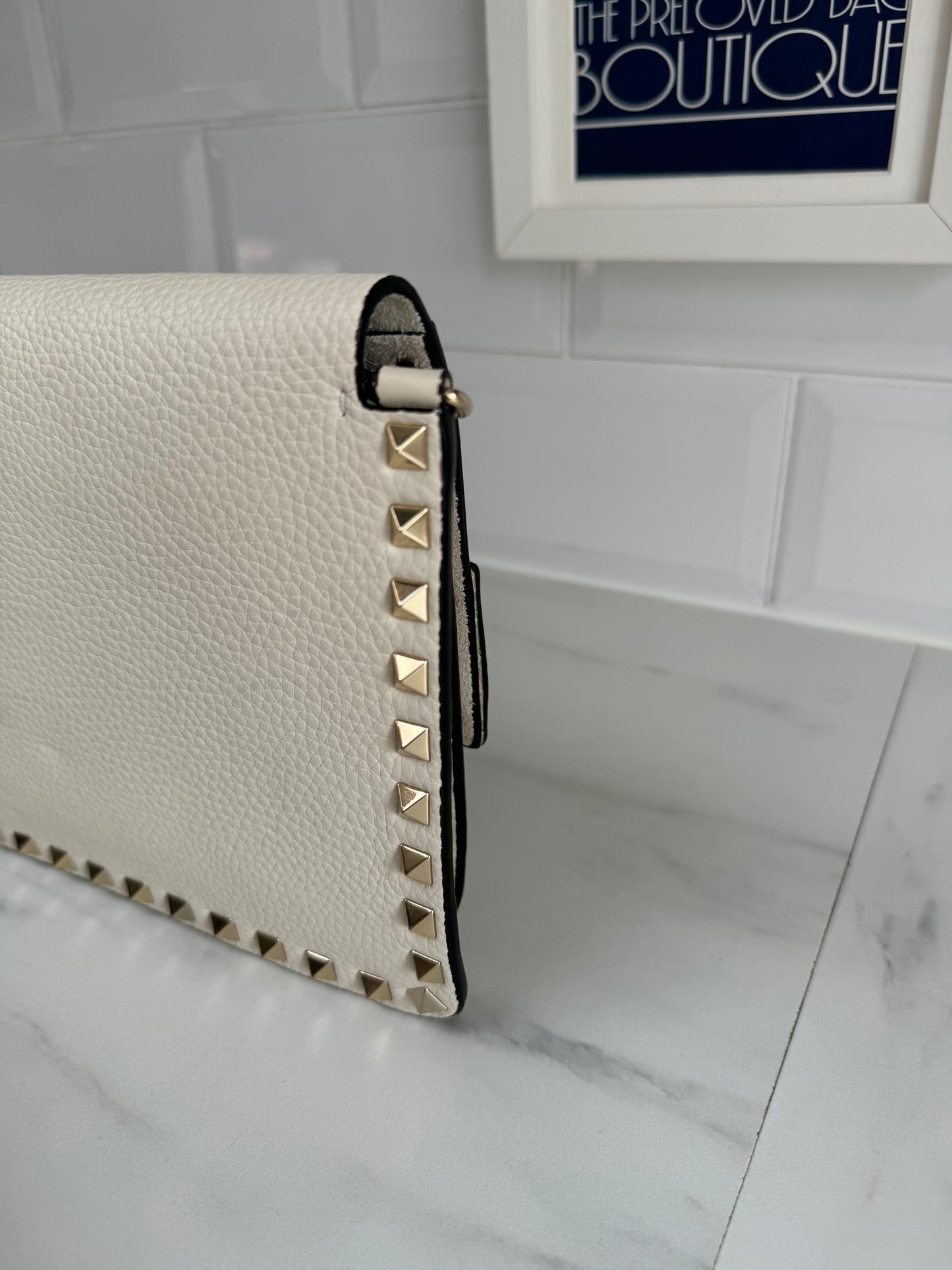 Valentino Garavani Small Rockstud Shoulder Bag - white