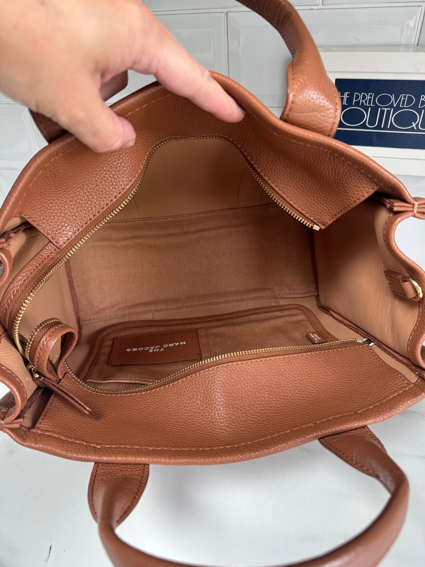 Marc Jacobs “The Tote Bag” Medium - Argan Oil