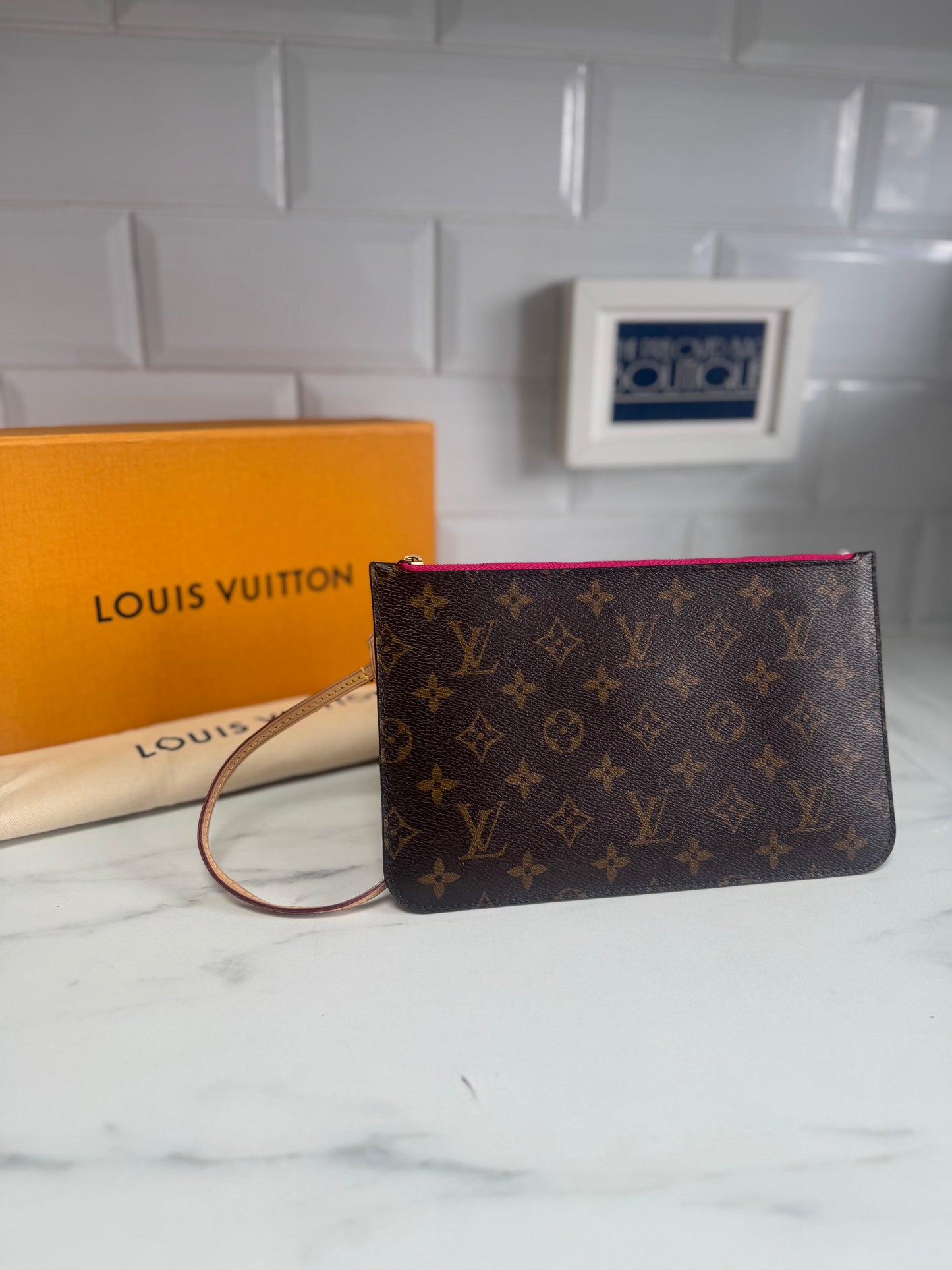 Louis Vuitton Neverfull Pouch - Monogram Piovine