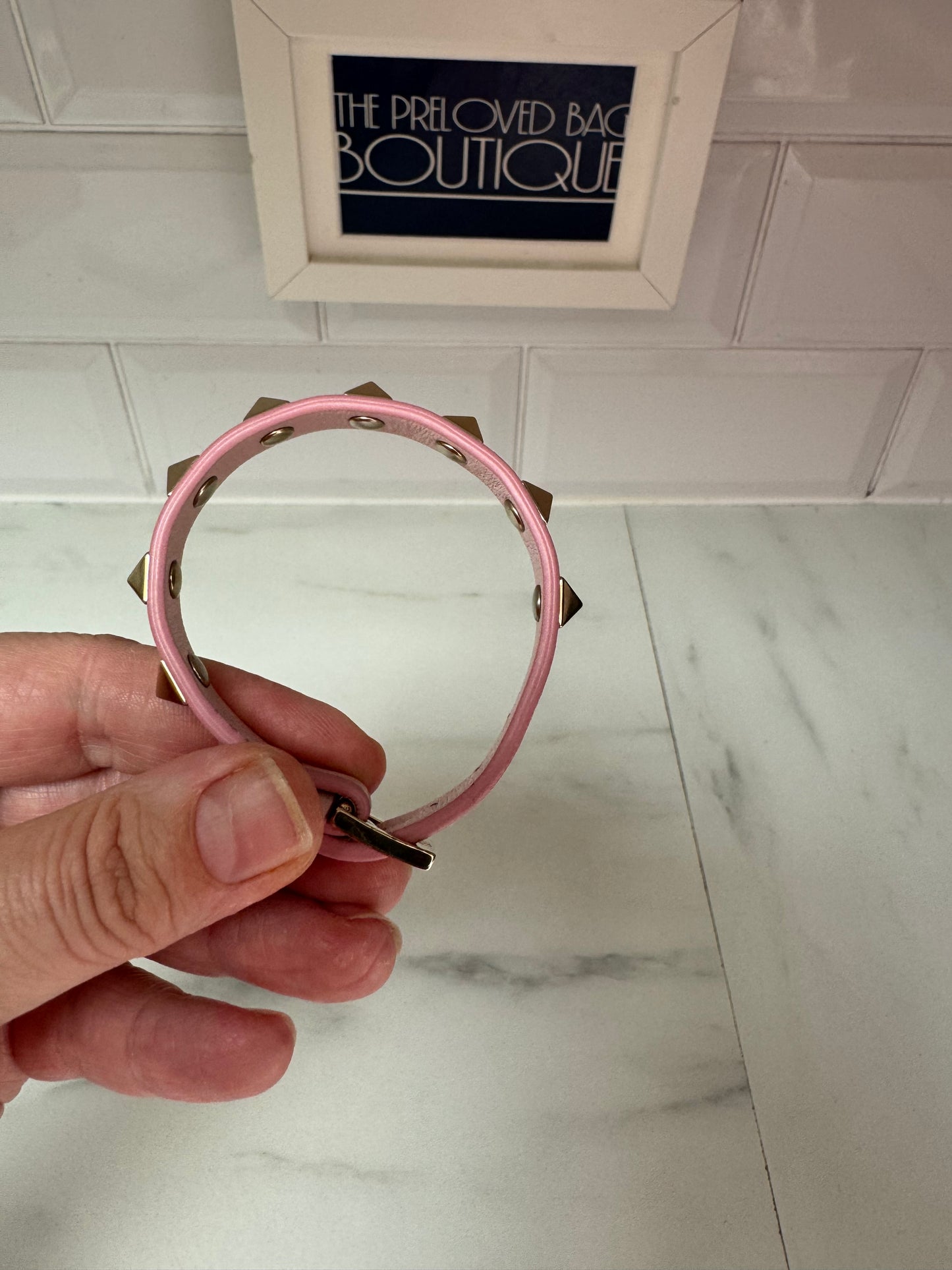 Valentino Garavani Vitello Rockstud  Leather Bracelet - Soft Pink