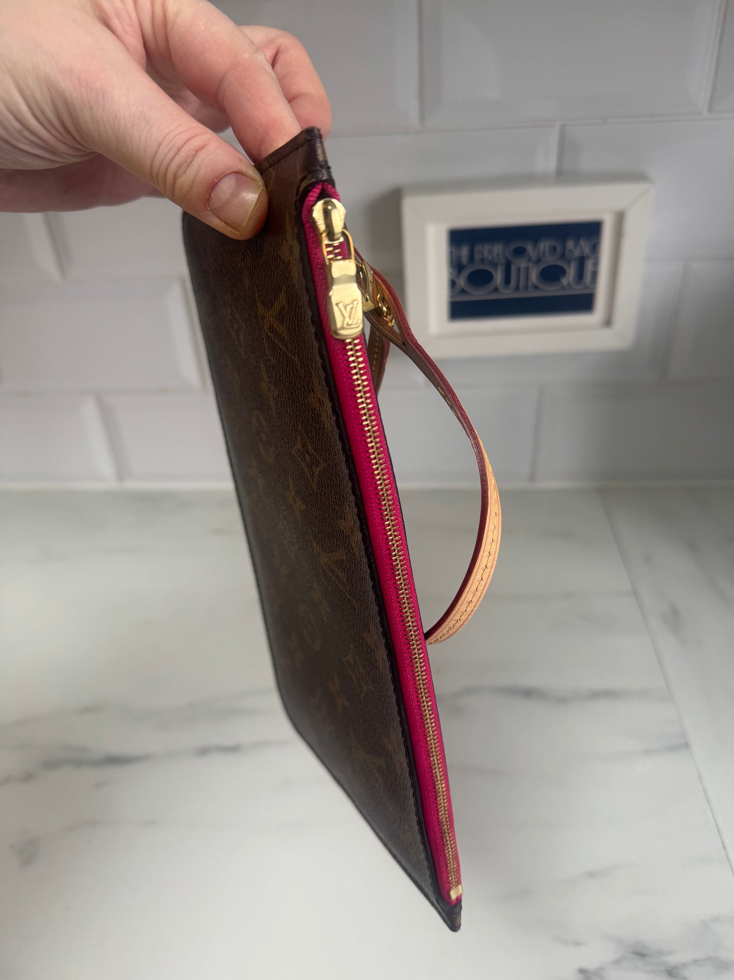 Louis Vuitton Neverfull Pouch - Monogram Piovine