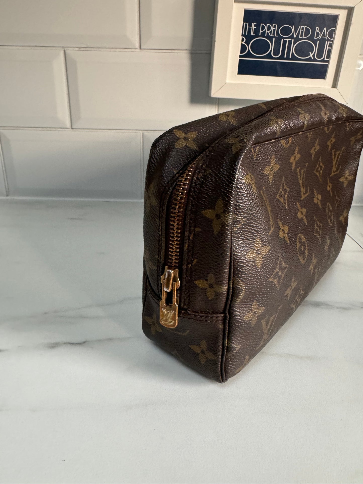 Louis Vuitton Trousse 23 - Monogram