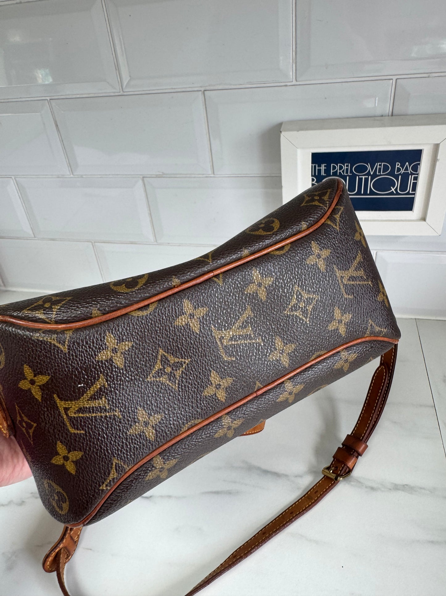 Louis Vuitton Bloise - Monogram