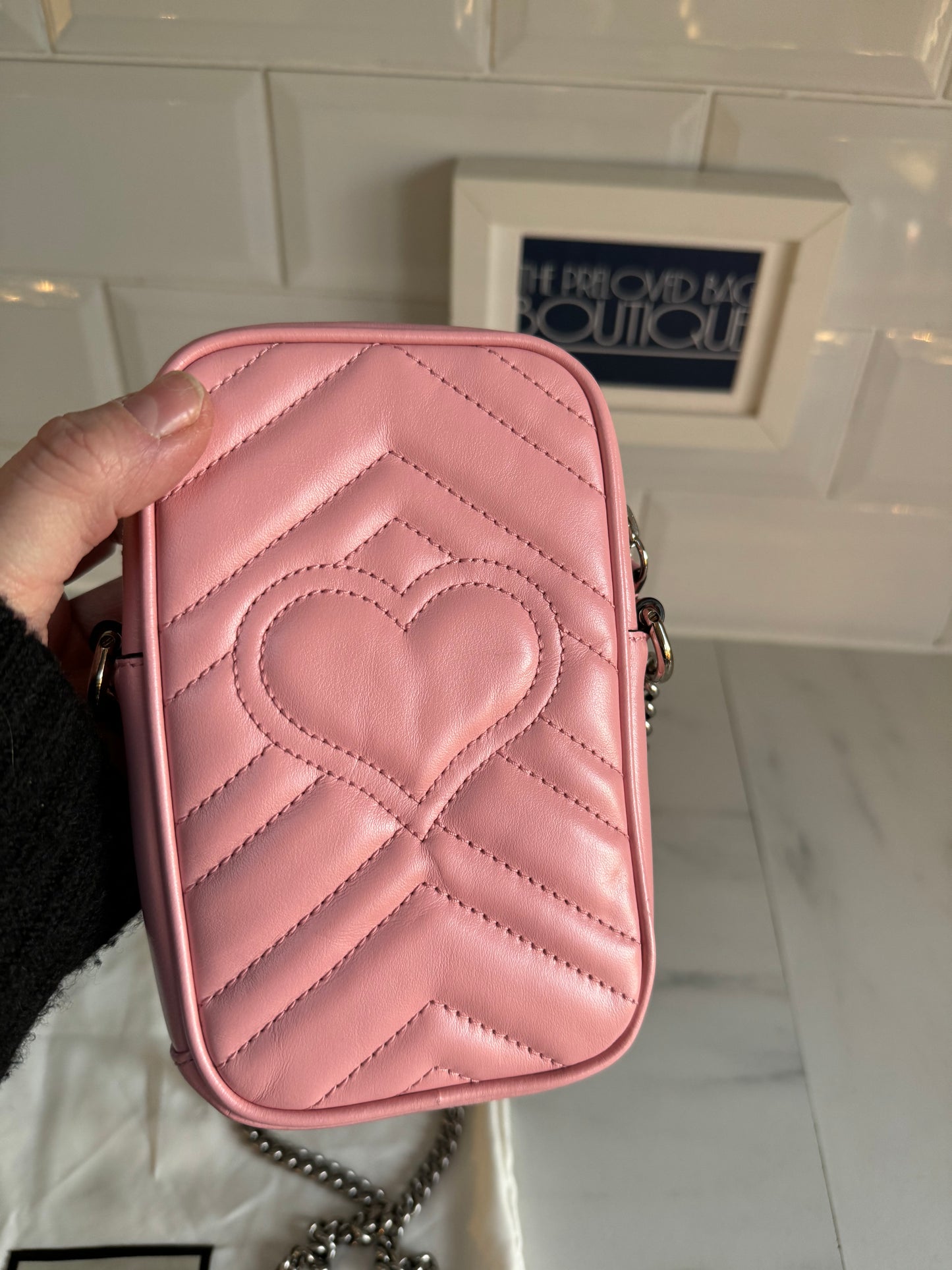 Gucci bag sale with heart logo