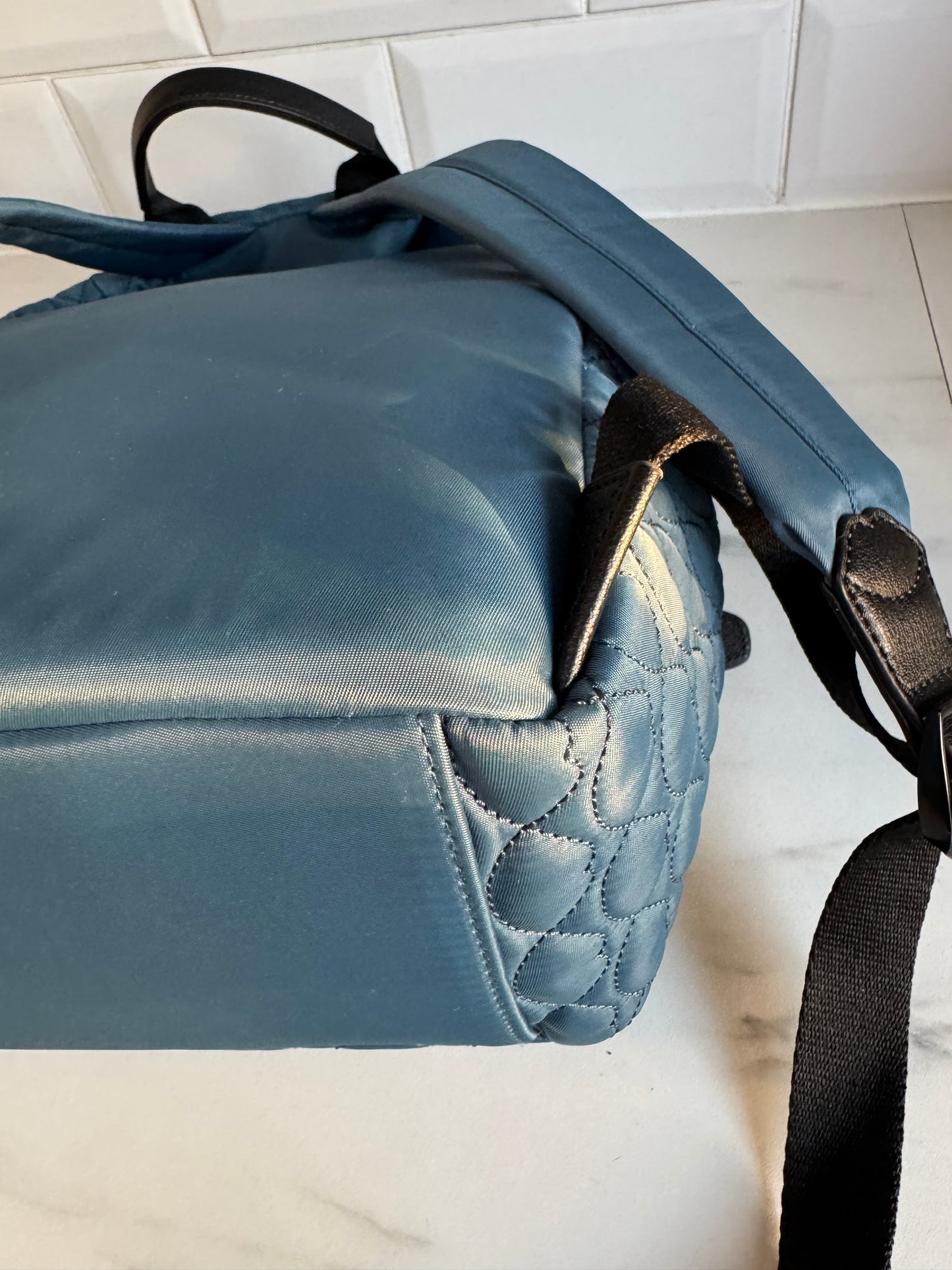 Lulu Guinness Tony Lips Backpack - Ink Blue