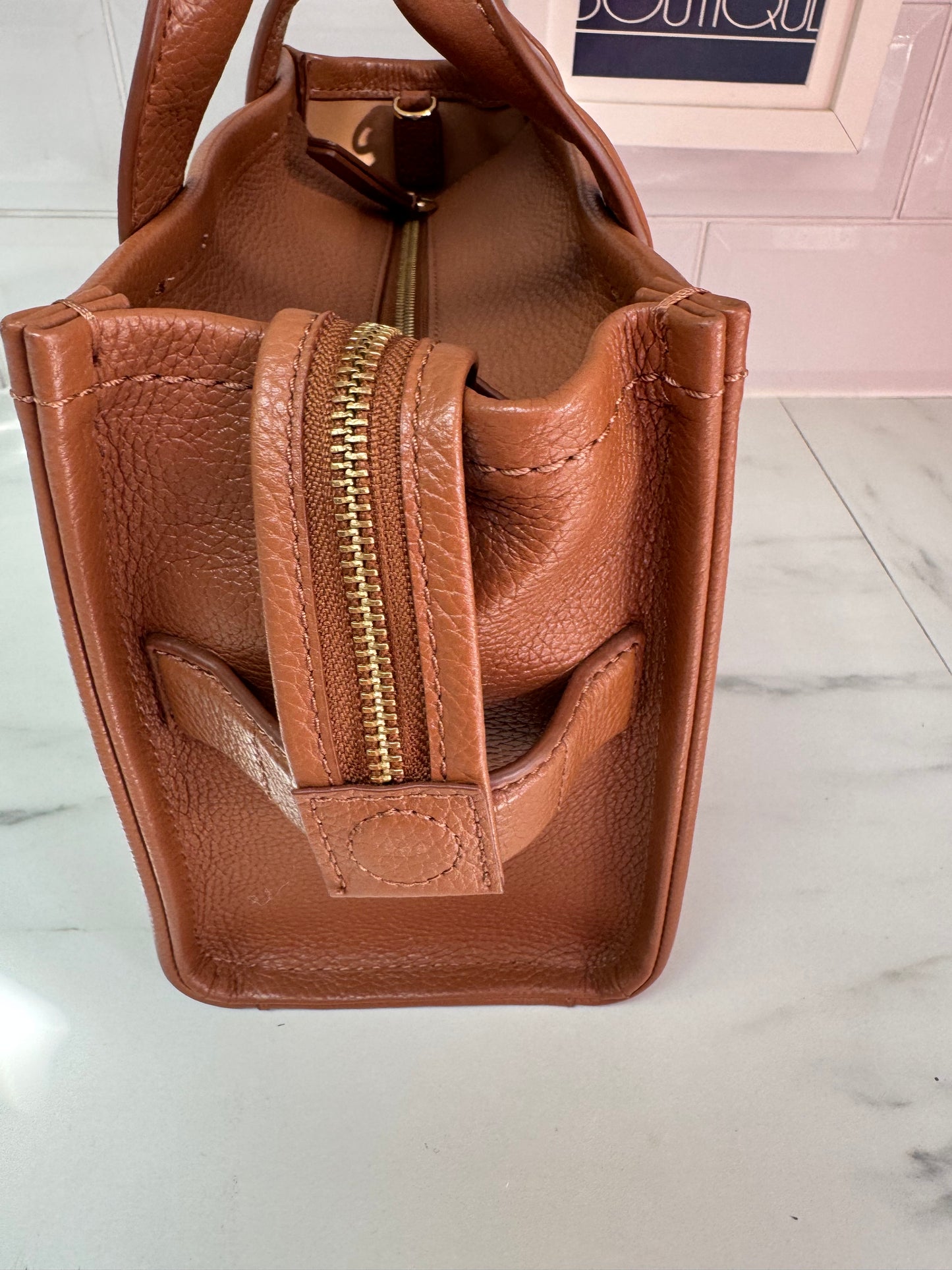 Marc Jacobs Small The Tote Bag - Argan Oil (Tan)