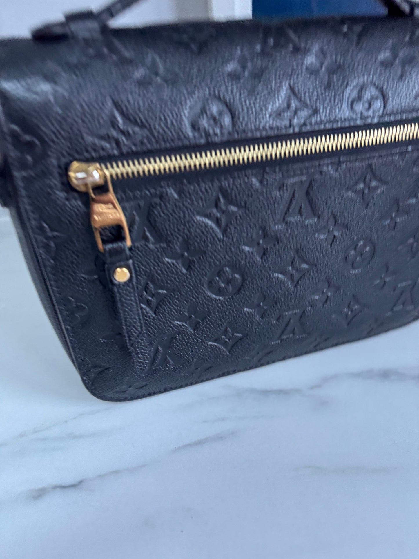 Louis Vuitton Pochette Metis Emperiente - Black