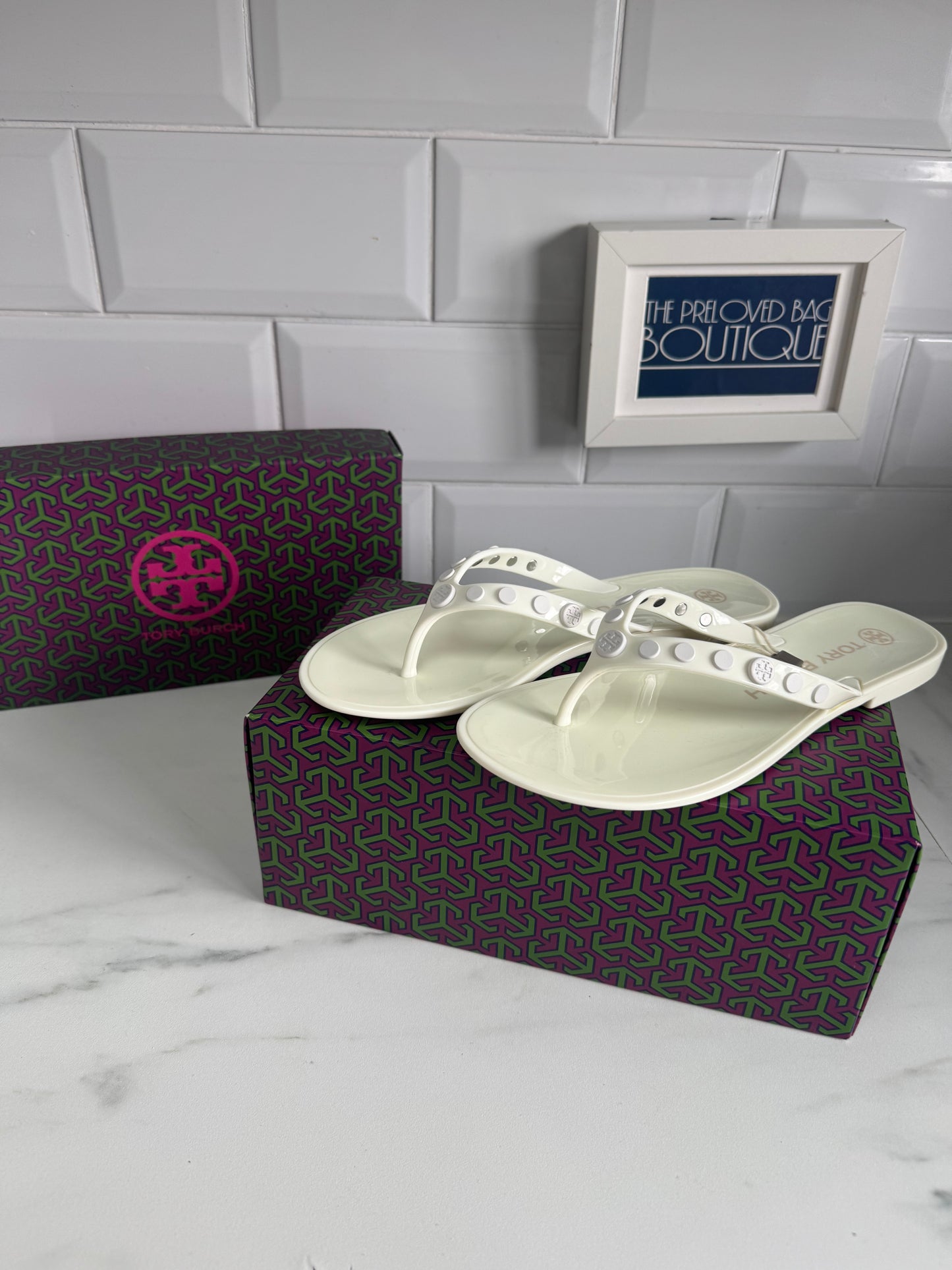 Tory Birch Flip Flops - White