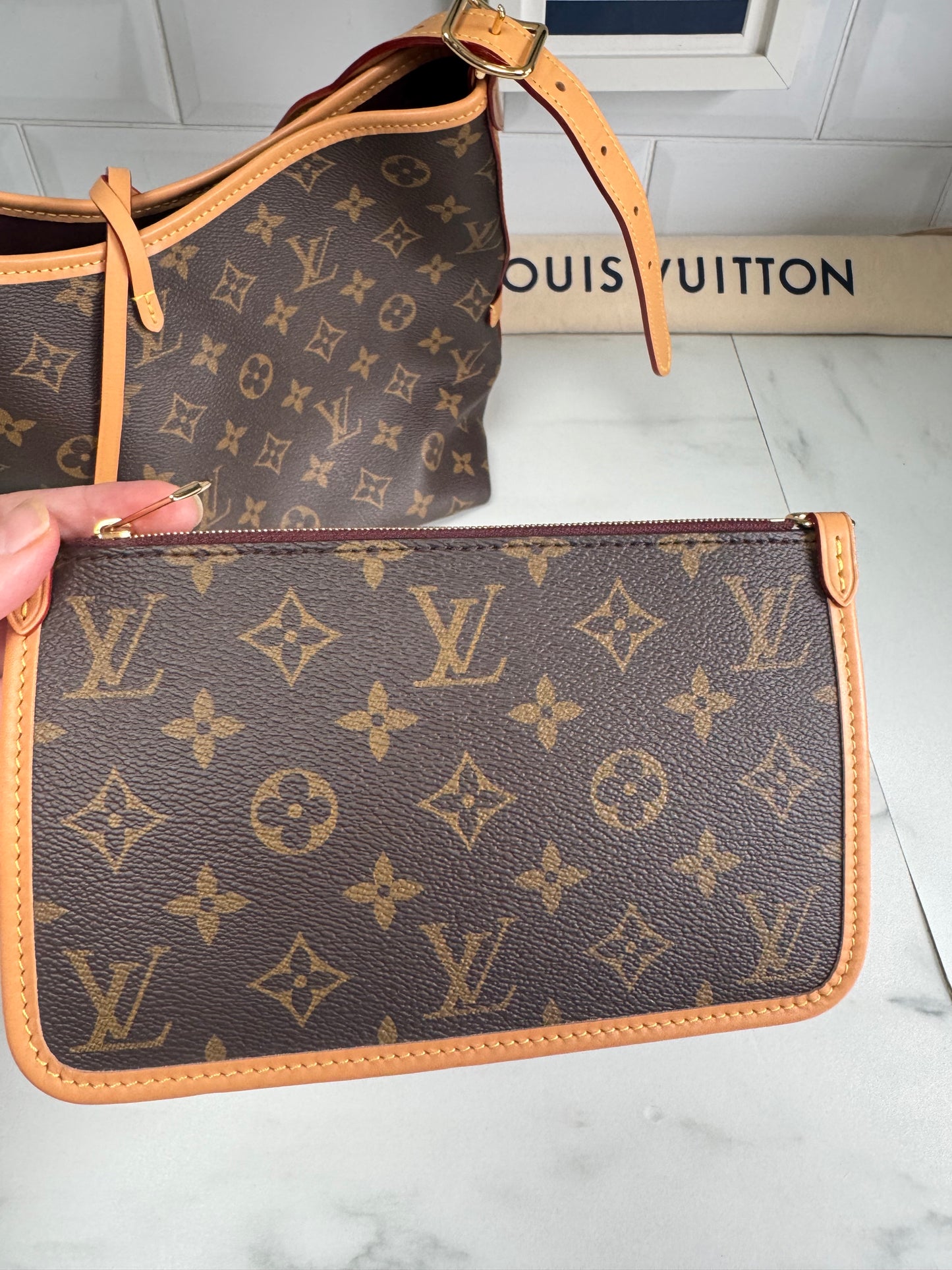 Louis Vuitton Carryall PM Monogram - Brown