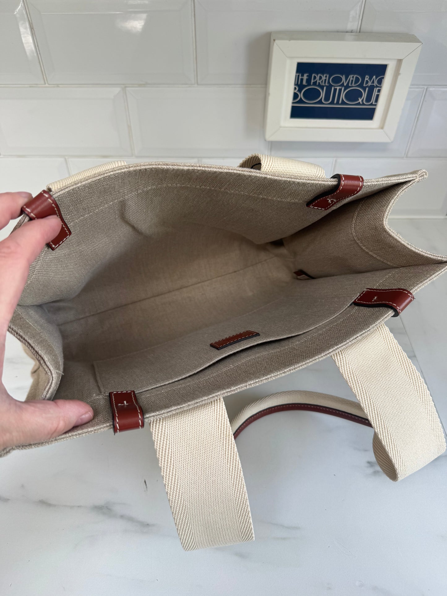 Chloé Medium Woody Tote - Beige, White & Tan