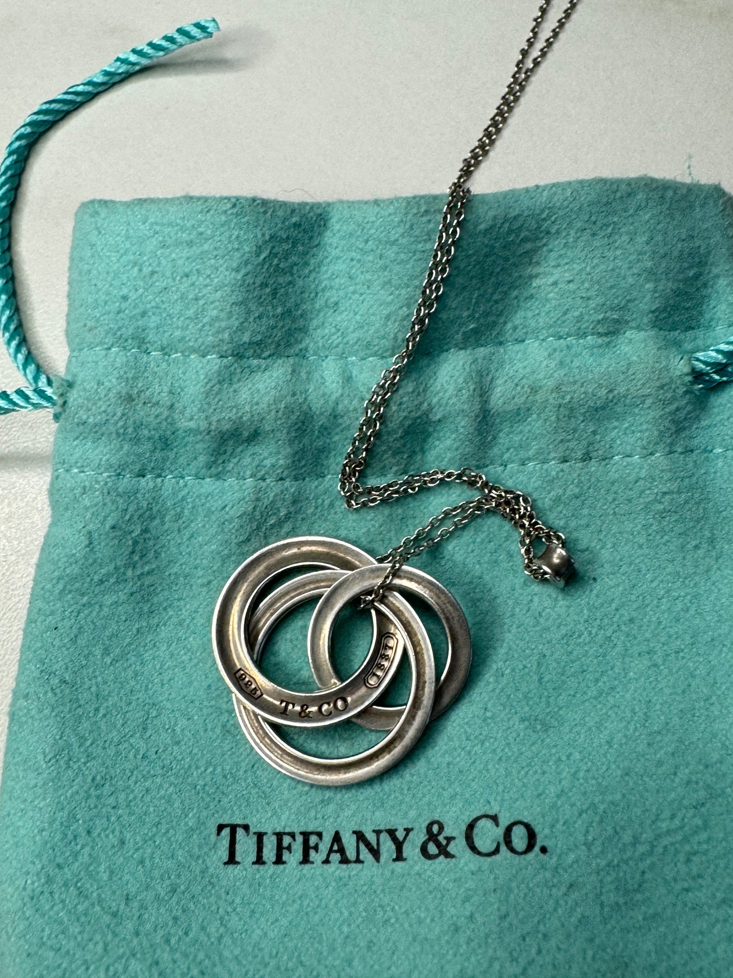 Tiffany triple interlocking circles shop pendant