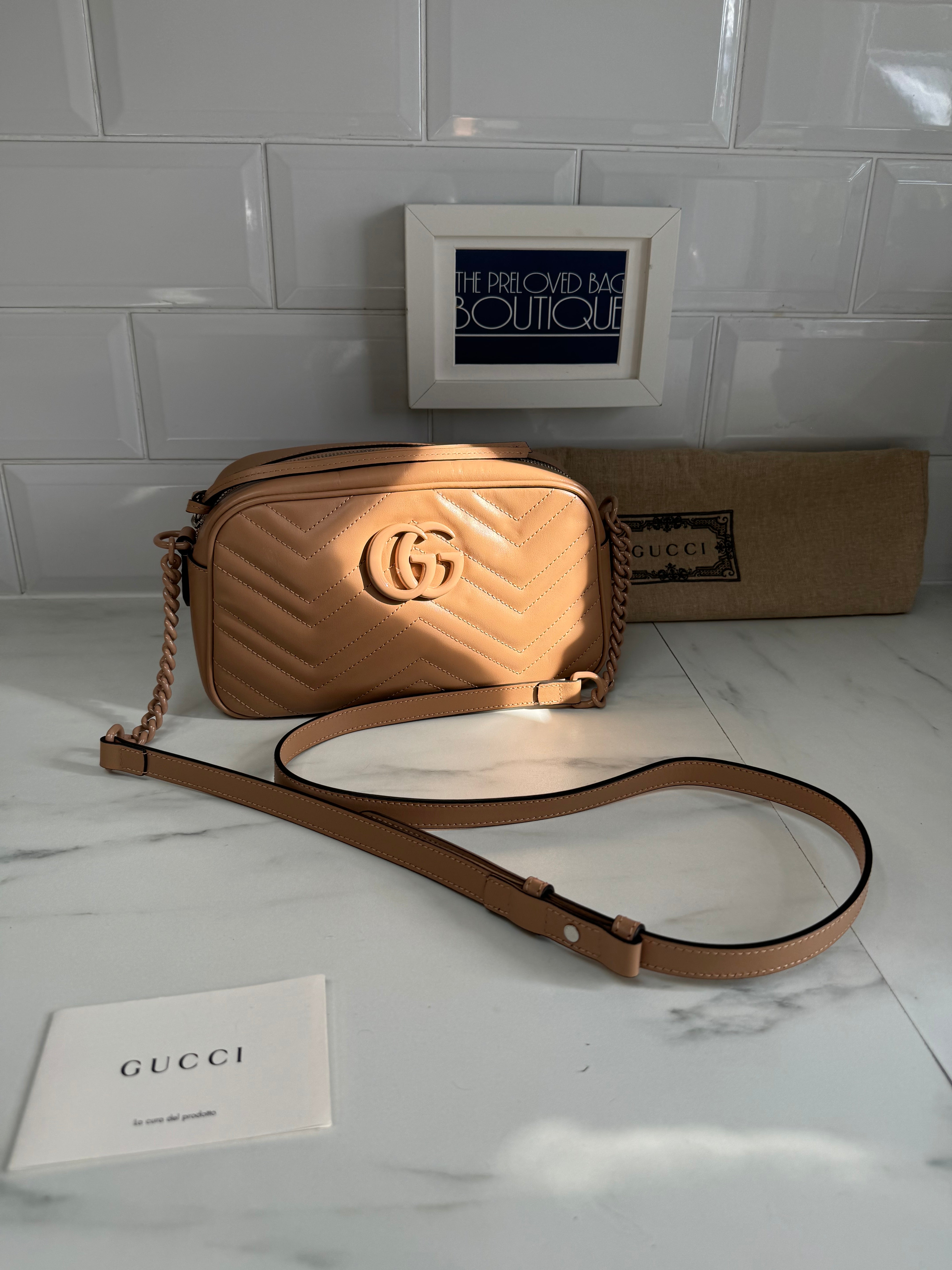 Gucci gg small matelassé leather camera bag best sale