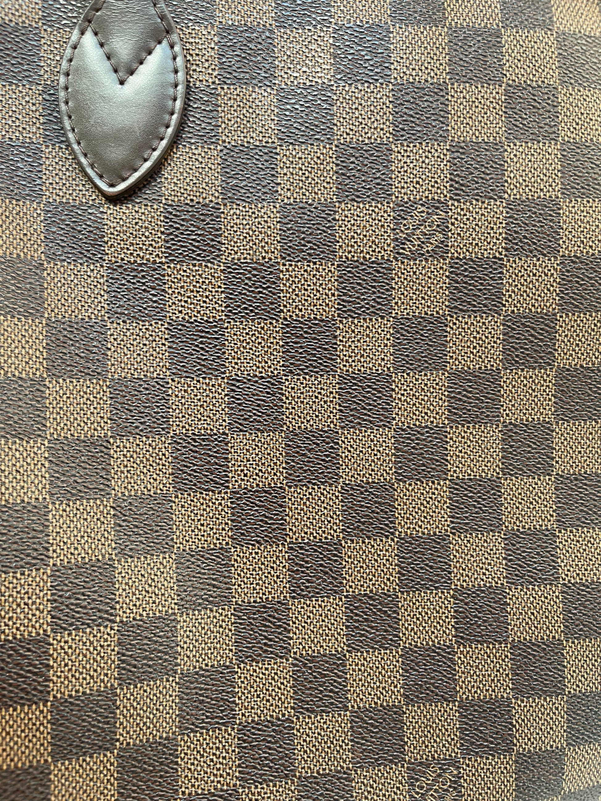 Shop Louis Vuitton NEVERFULL grey