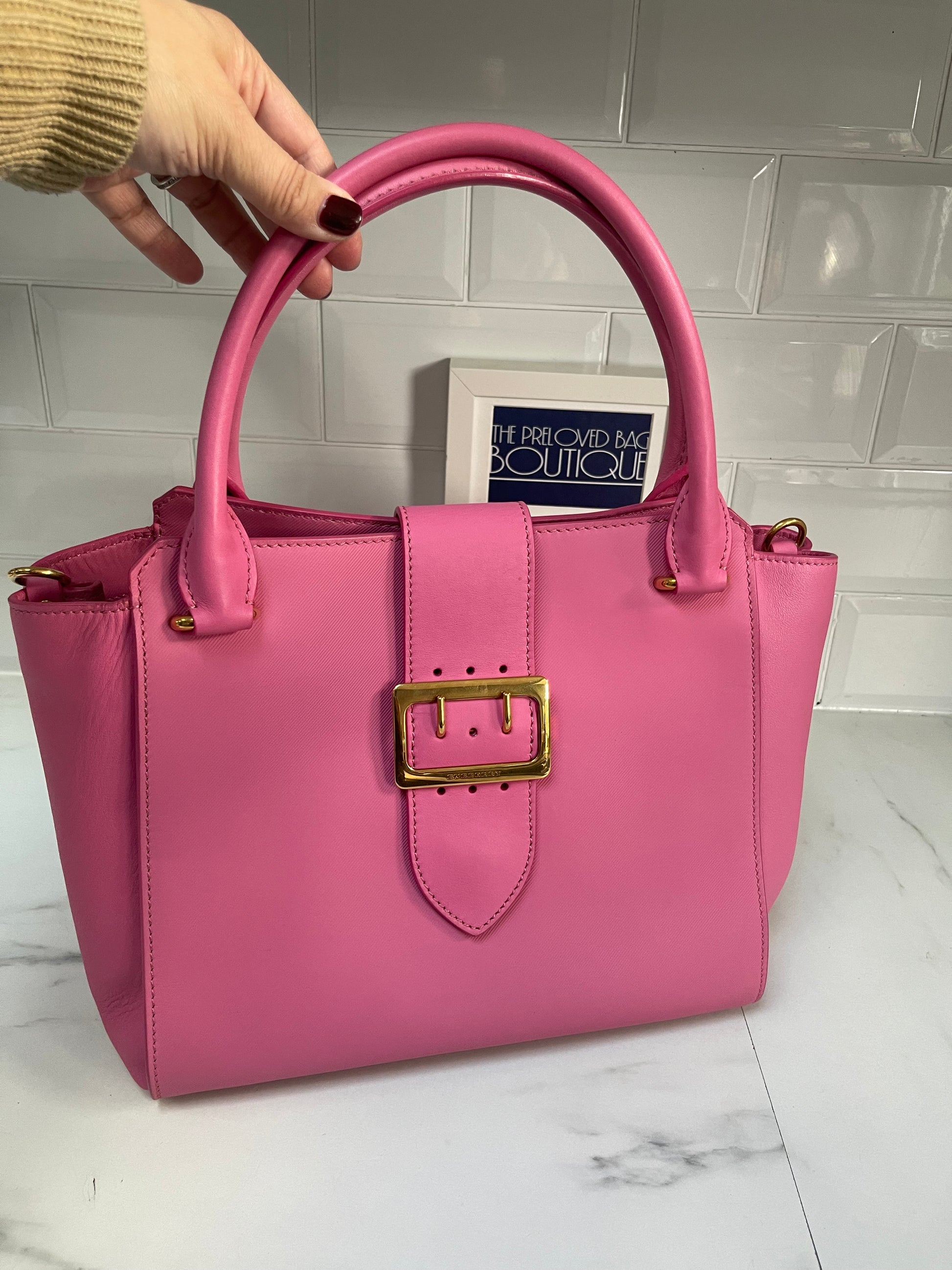 burberry medium buckle tote in pink