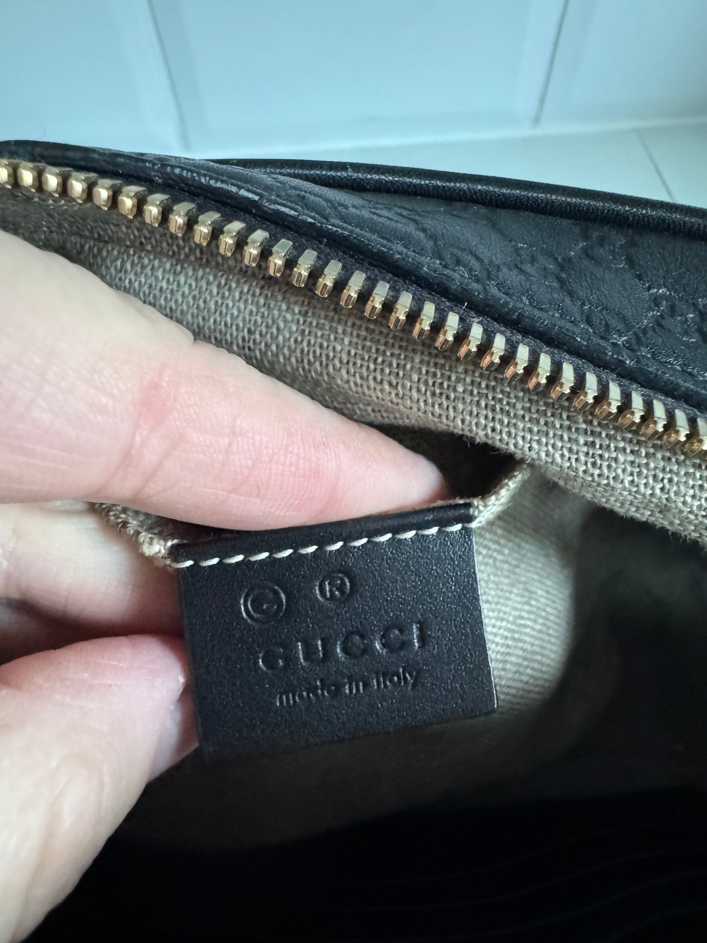 Gucci Micro Guccissima Bree Cross Body Bag - Black