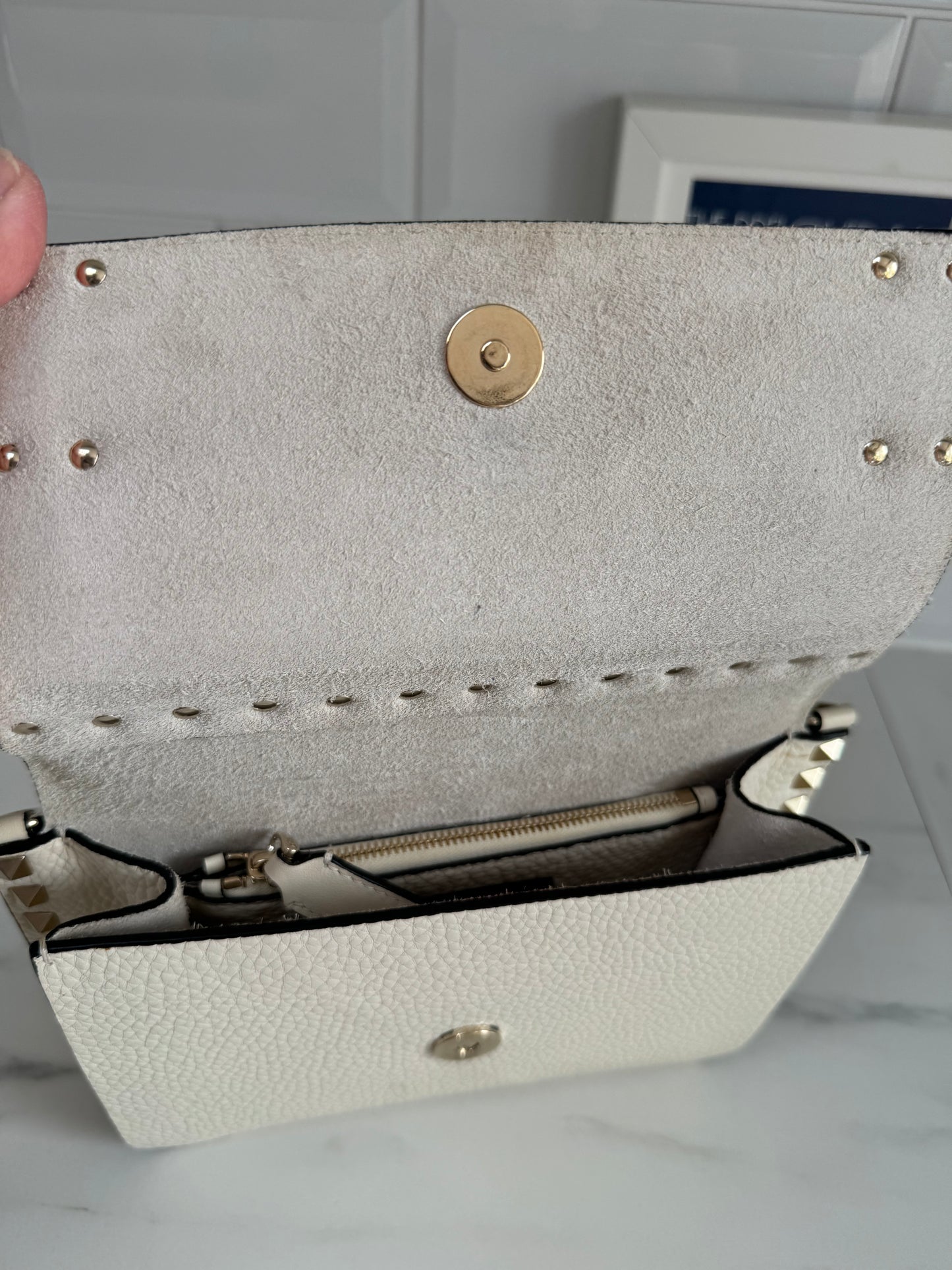 Valentino Garavani Small Rockstud Shoulder Bag - white