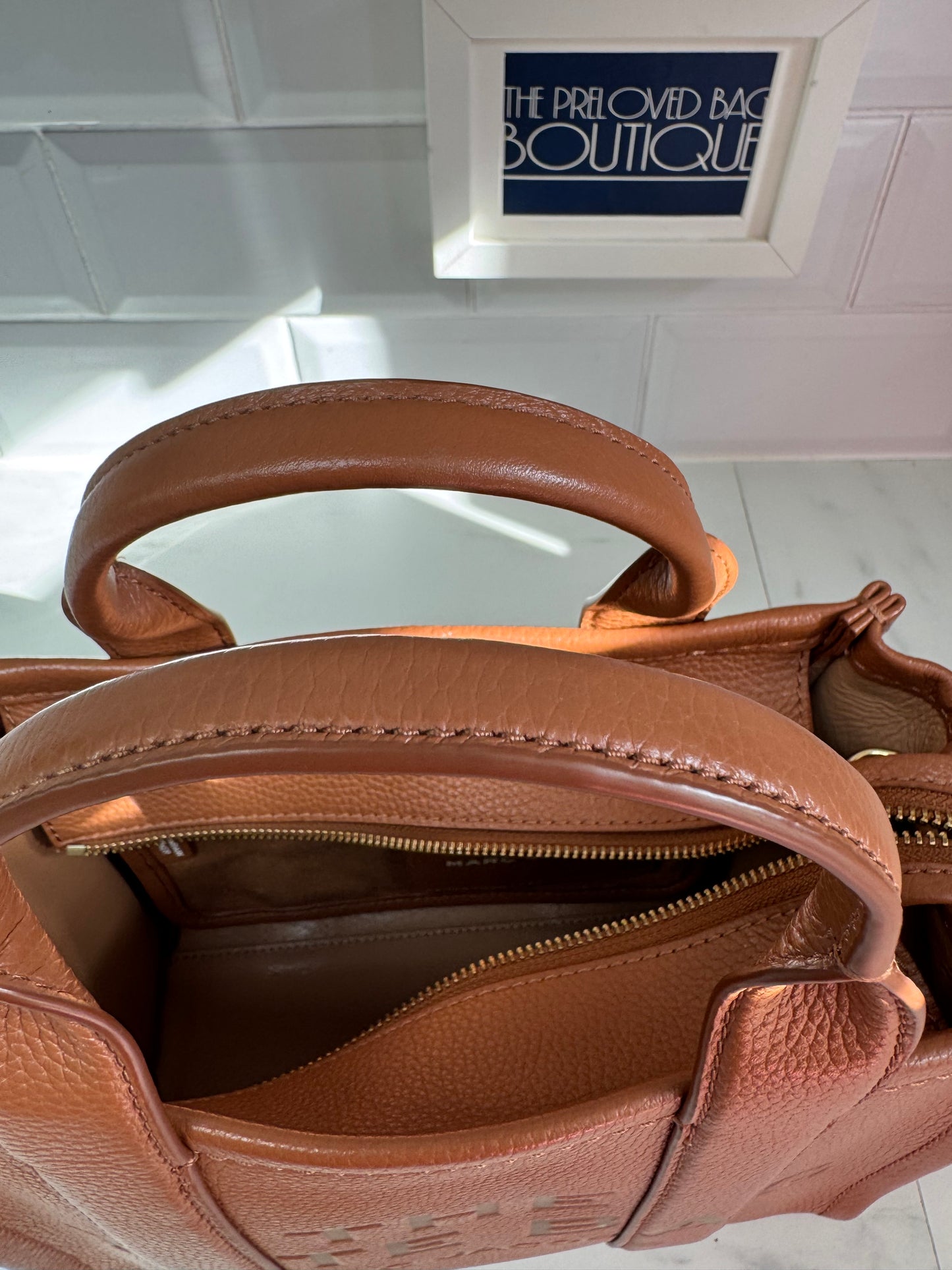 Marc Jacobs Small The Tote Bag - Argan Oil (Tan)