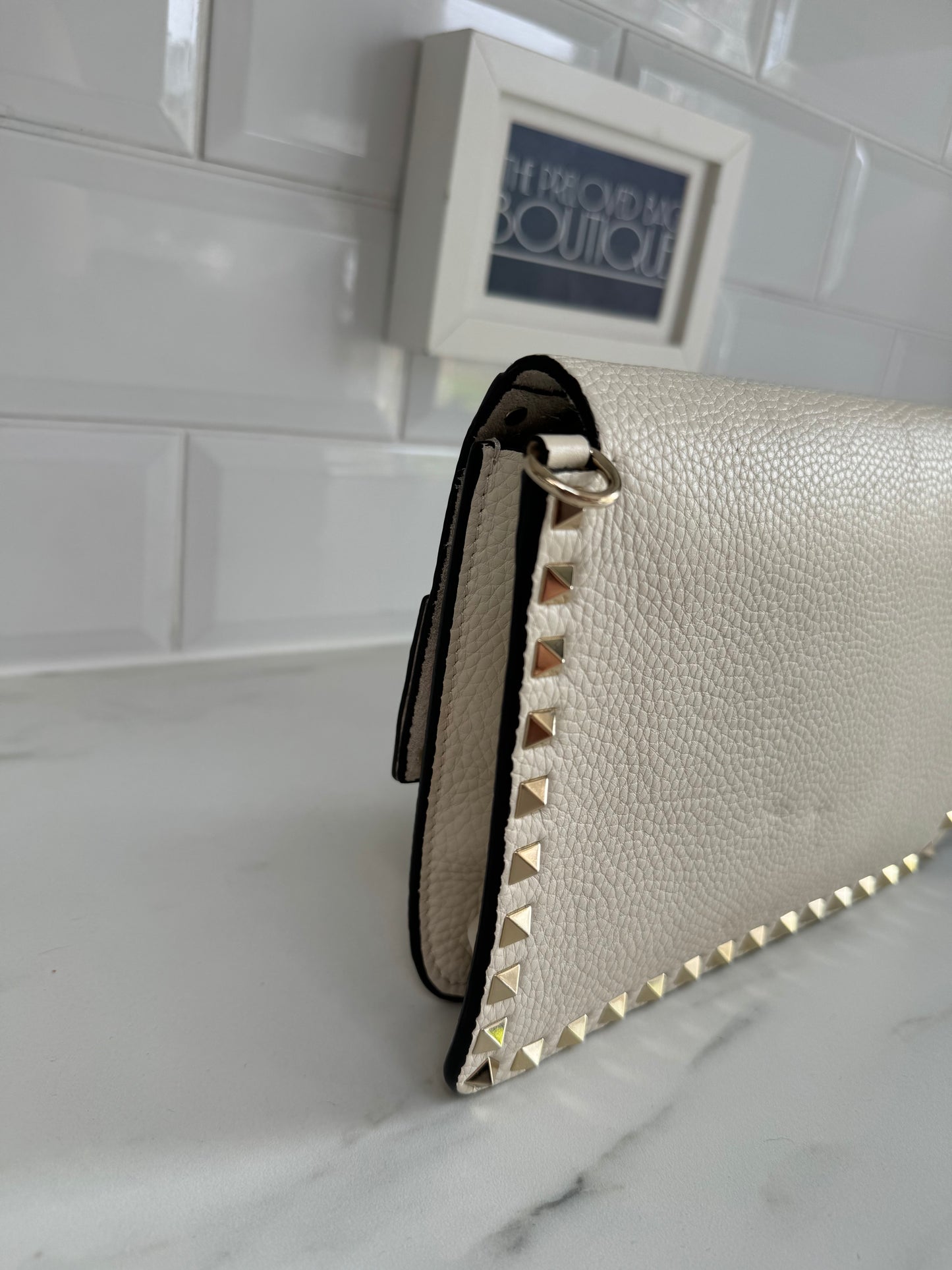 Valentino Garavani Small Rockstud Shoulder Bag - white