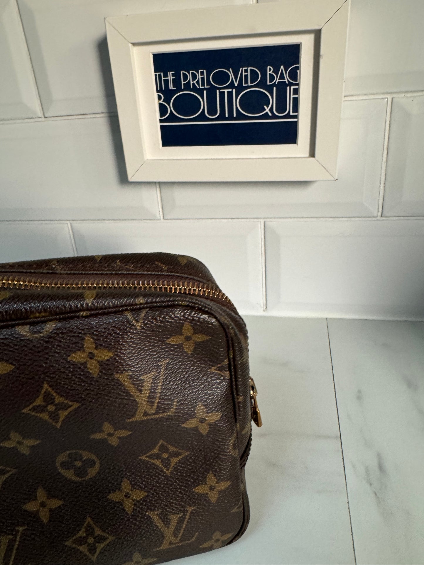 Louis Vuitton Trousse 23 - Monogram