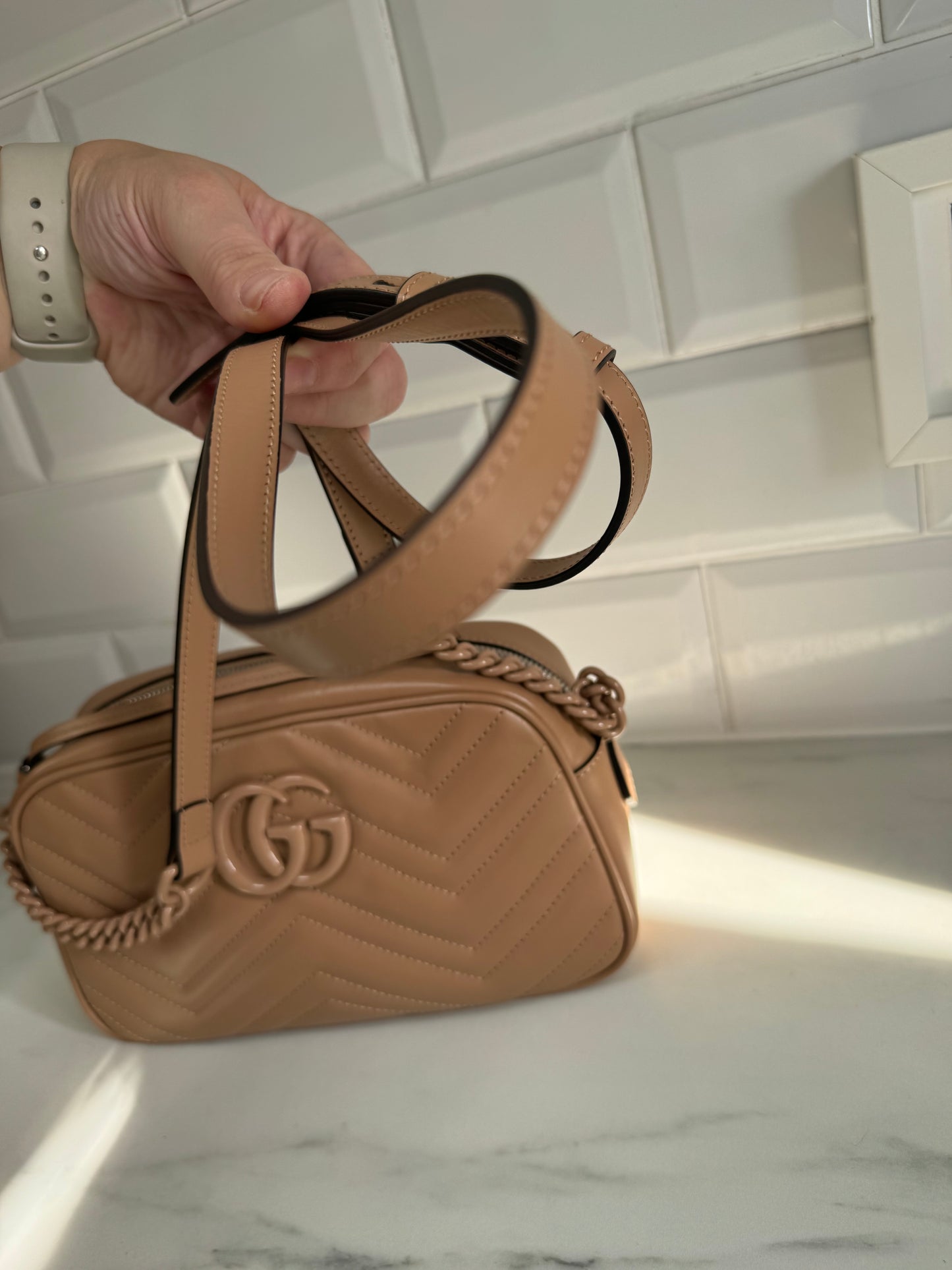 Gucci Small Marmont Matelassé Shoulder Bag - Beige