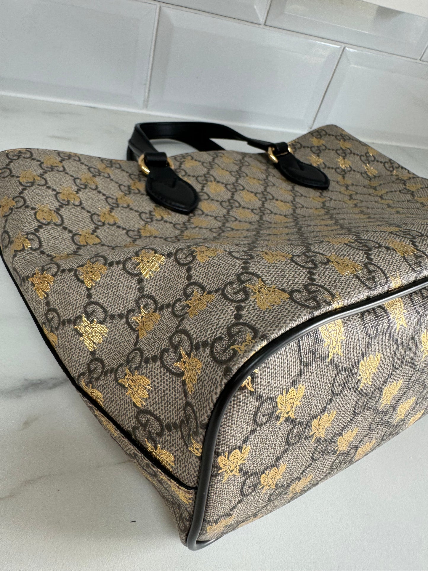 Gucci Limited Edition GGMonogram Supreme Bees Tote - Brown & Gold