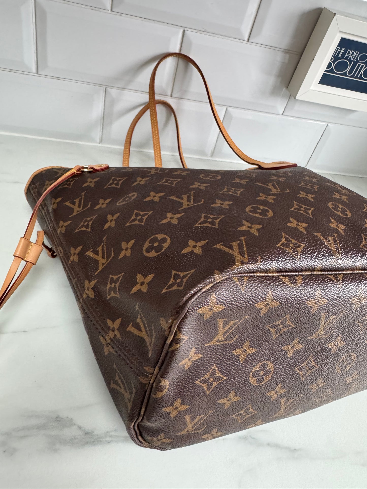 Louis Vuitton Neverfull MM & Pouch - Monogram Cerises