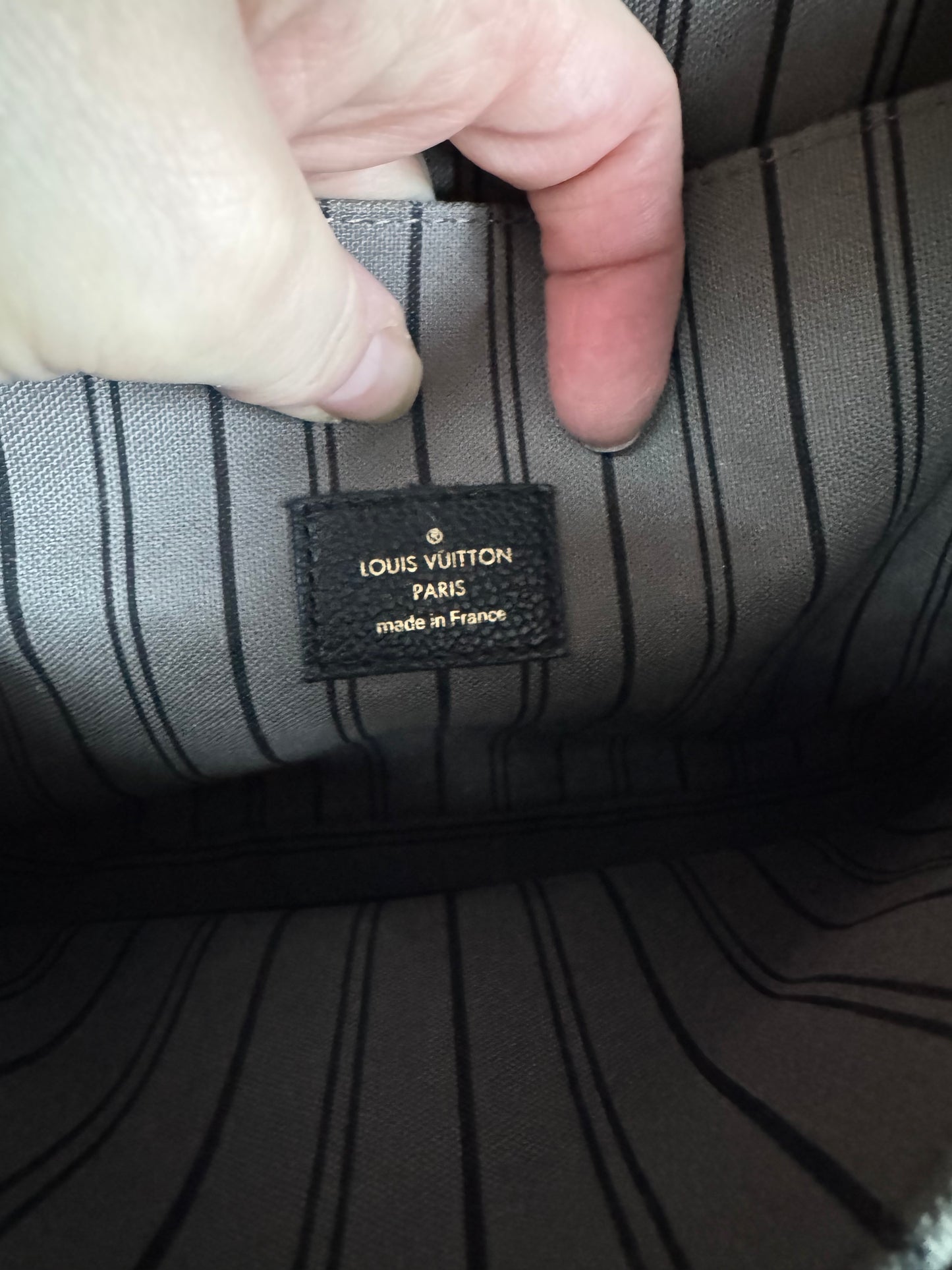 Louis Vuitton Pochette Metis Emperiente - Black