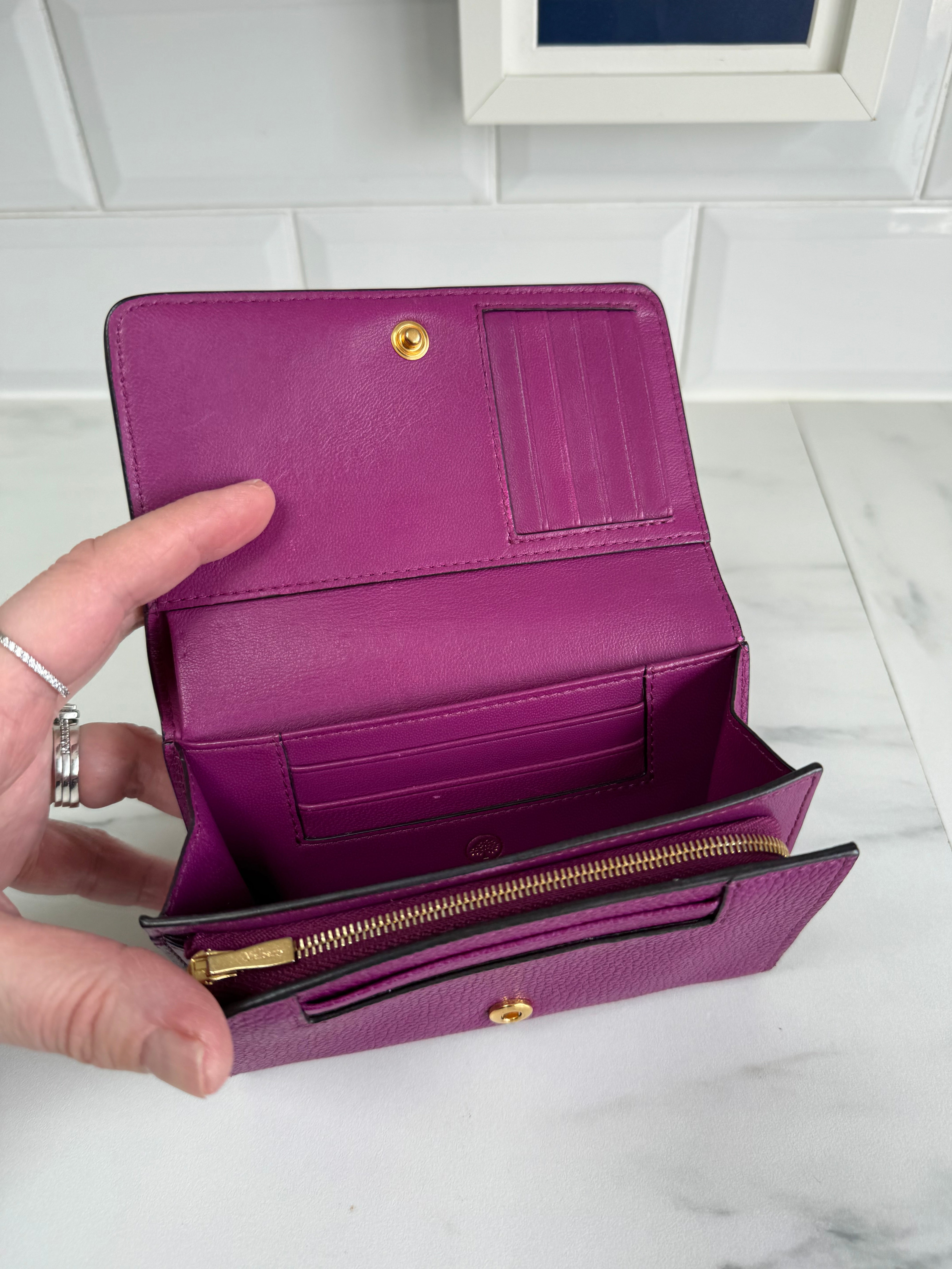 Mulberry, a purple leather 'Margaret' handbag. - Bukowskis