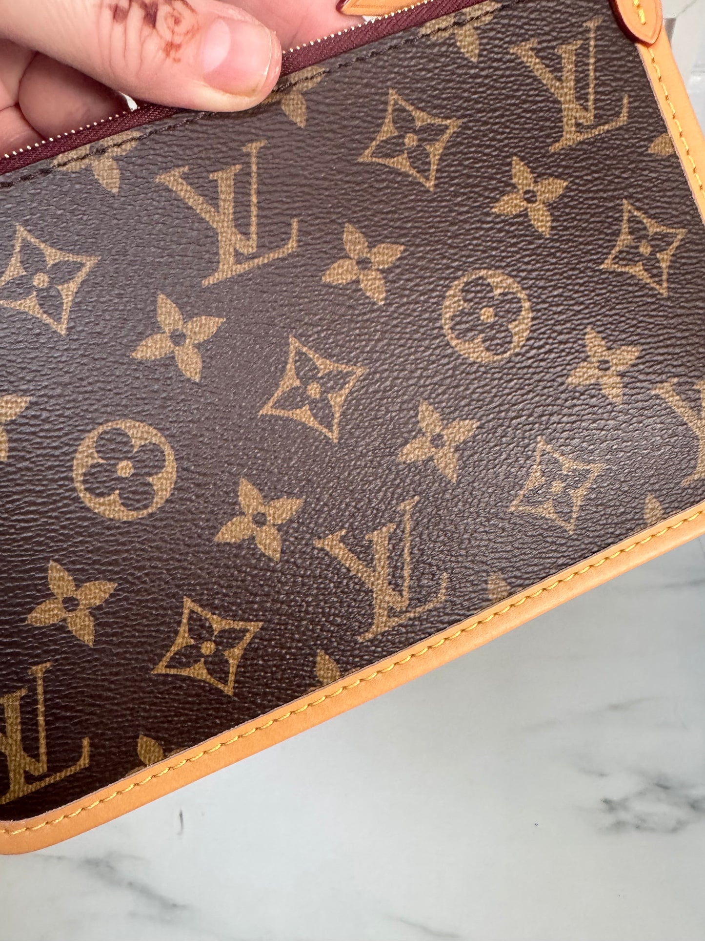 Louis Vuitton Carryall PM - Brown Monogram