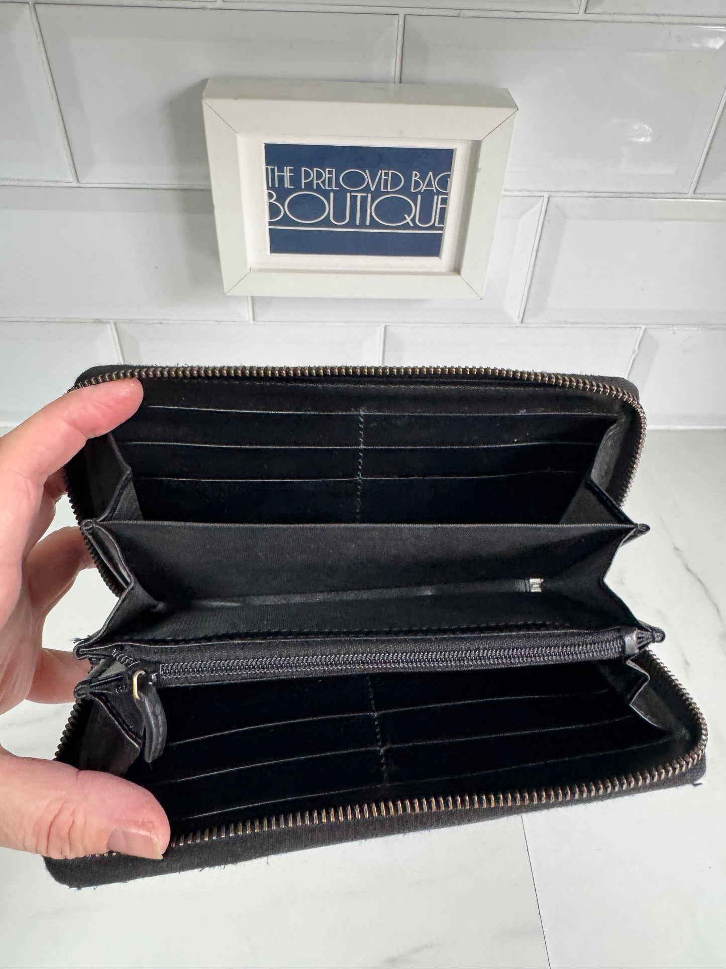 Gucci GG Marmont Zip Around Wallet - Black