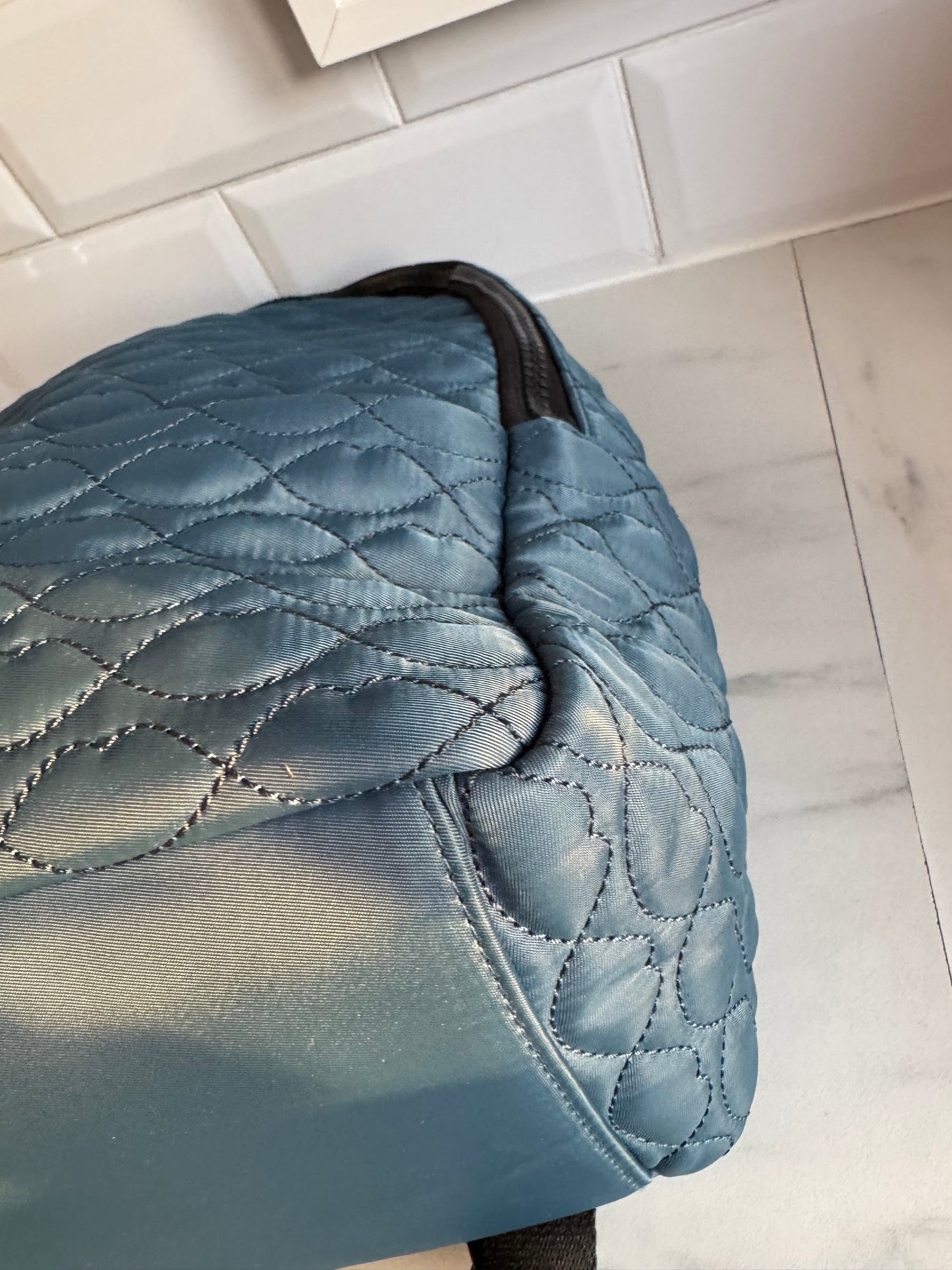 Lulu Guinness Tony Lips Backpack - Ink Blue