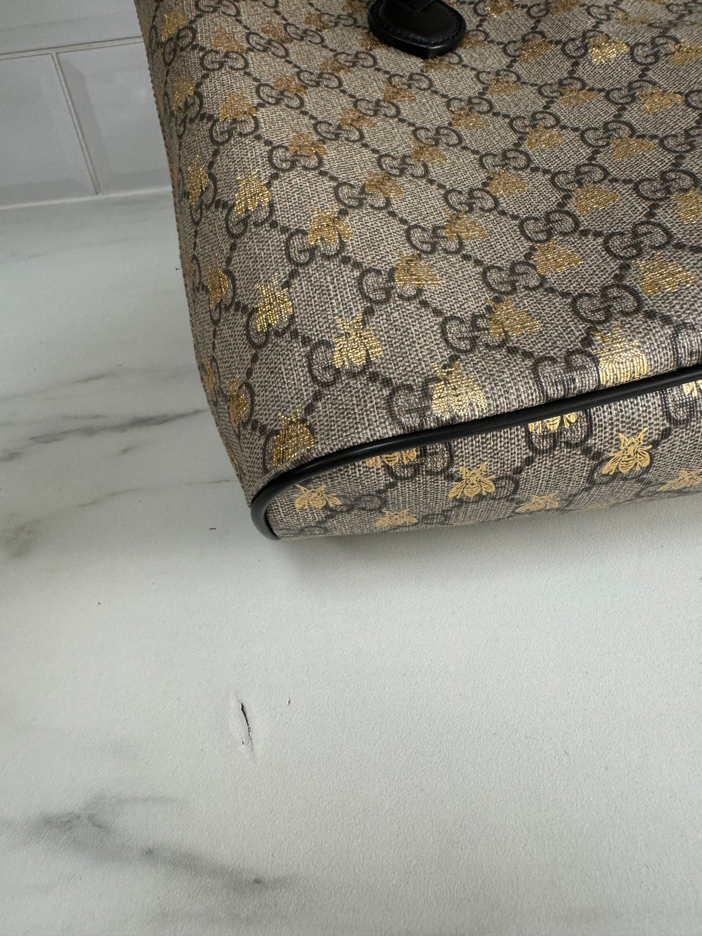 Gucci Limited Edition GGMonogram Supreme Bees Tote - Brown & Gold